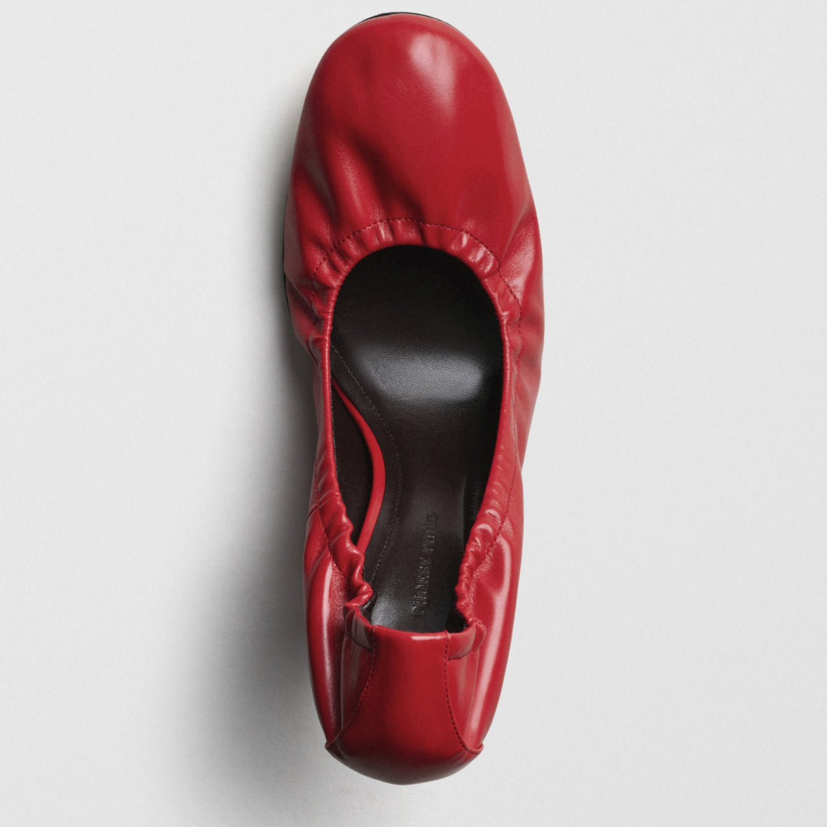 Pucker pumps
