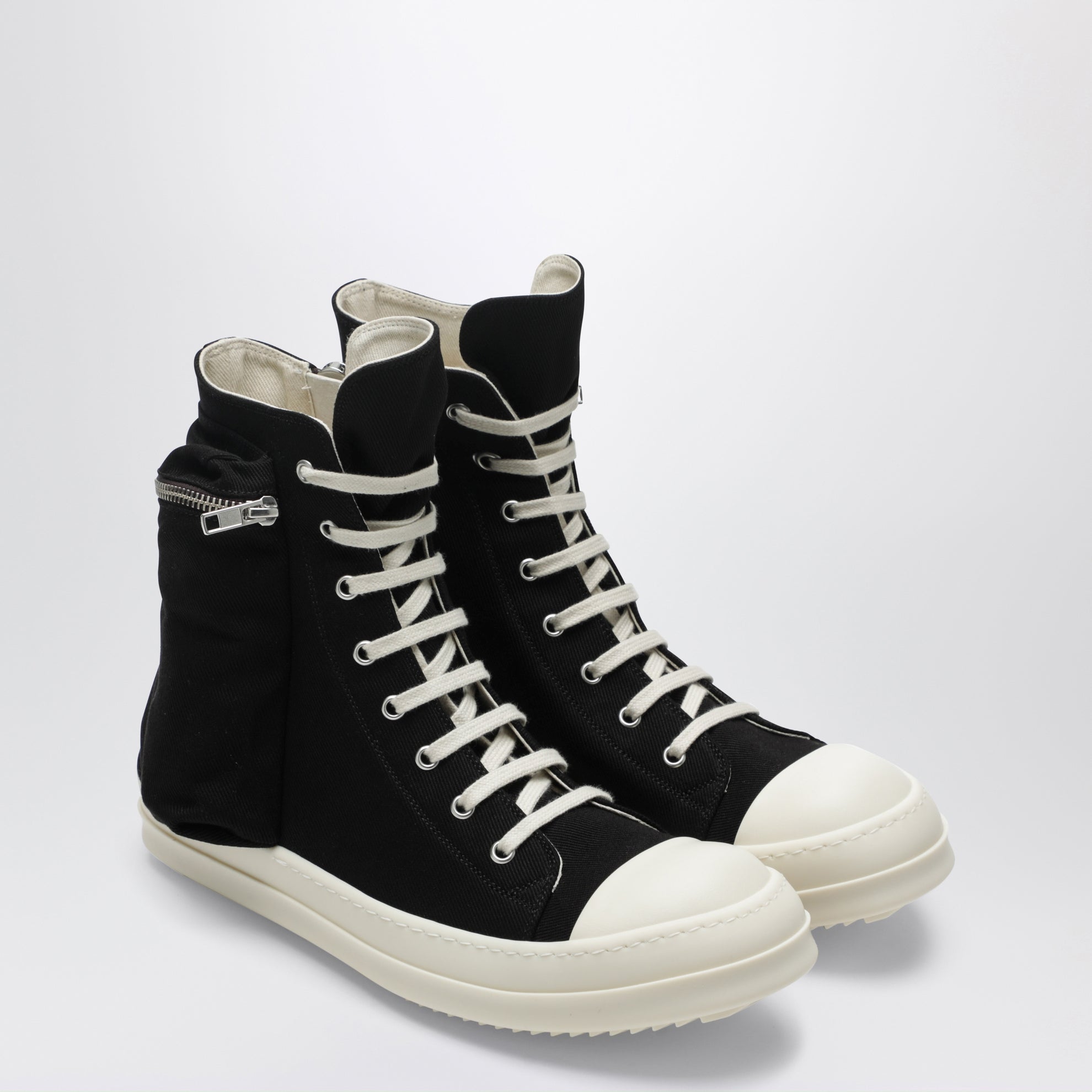 Temple Cargo Sneakers in black/milk white denim