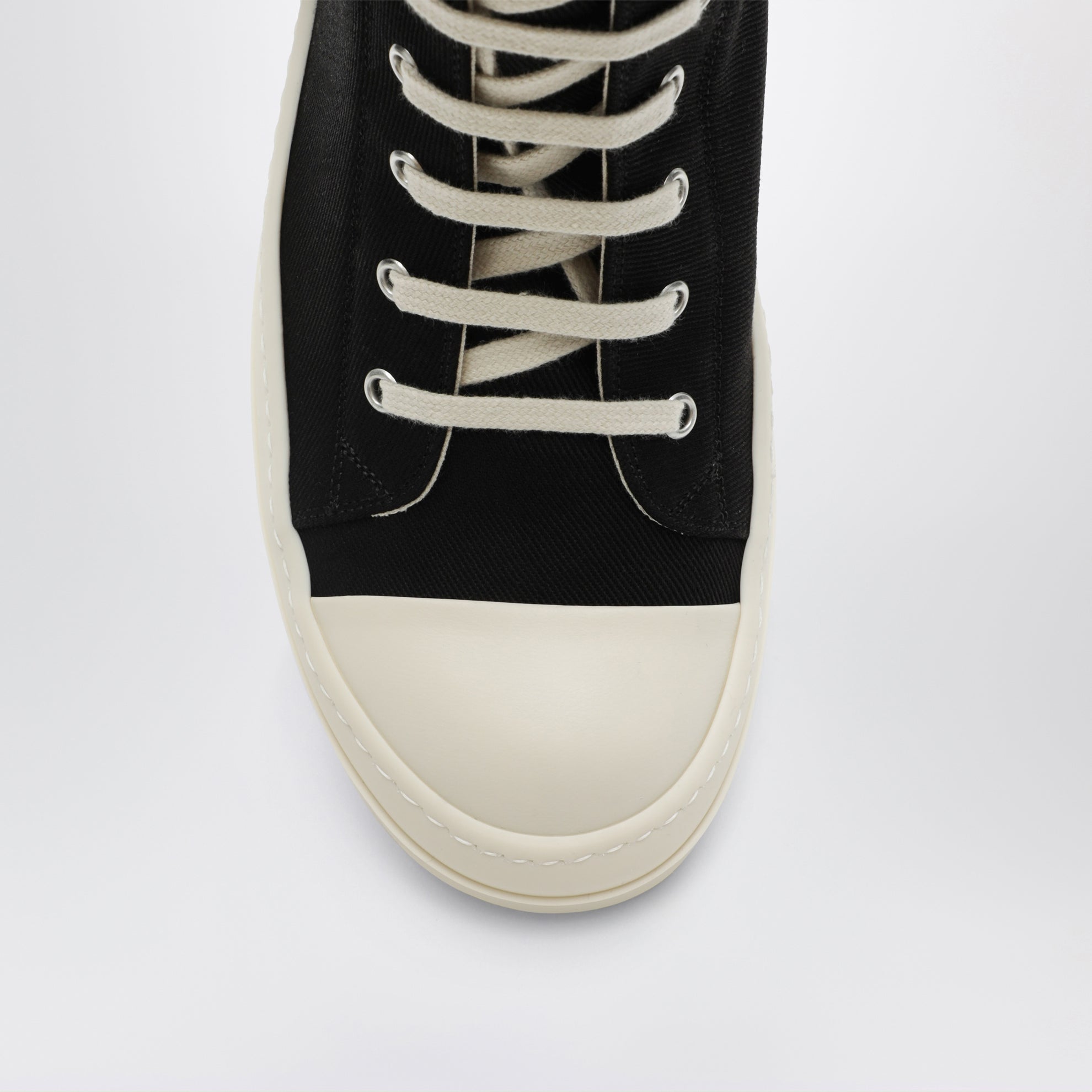 Temple Cargo Sneakers in black/milk white denim