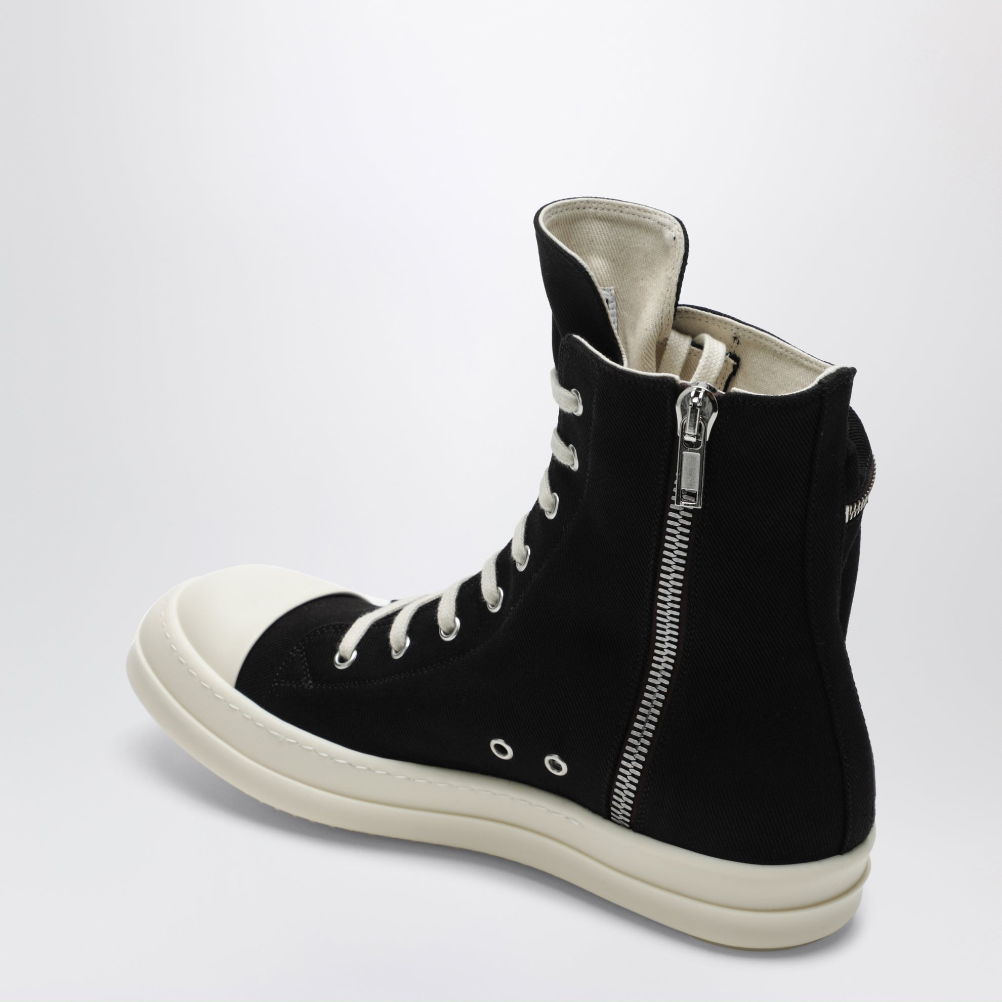 Temple Cargo Sneakers in black/milk white denim