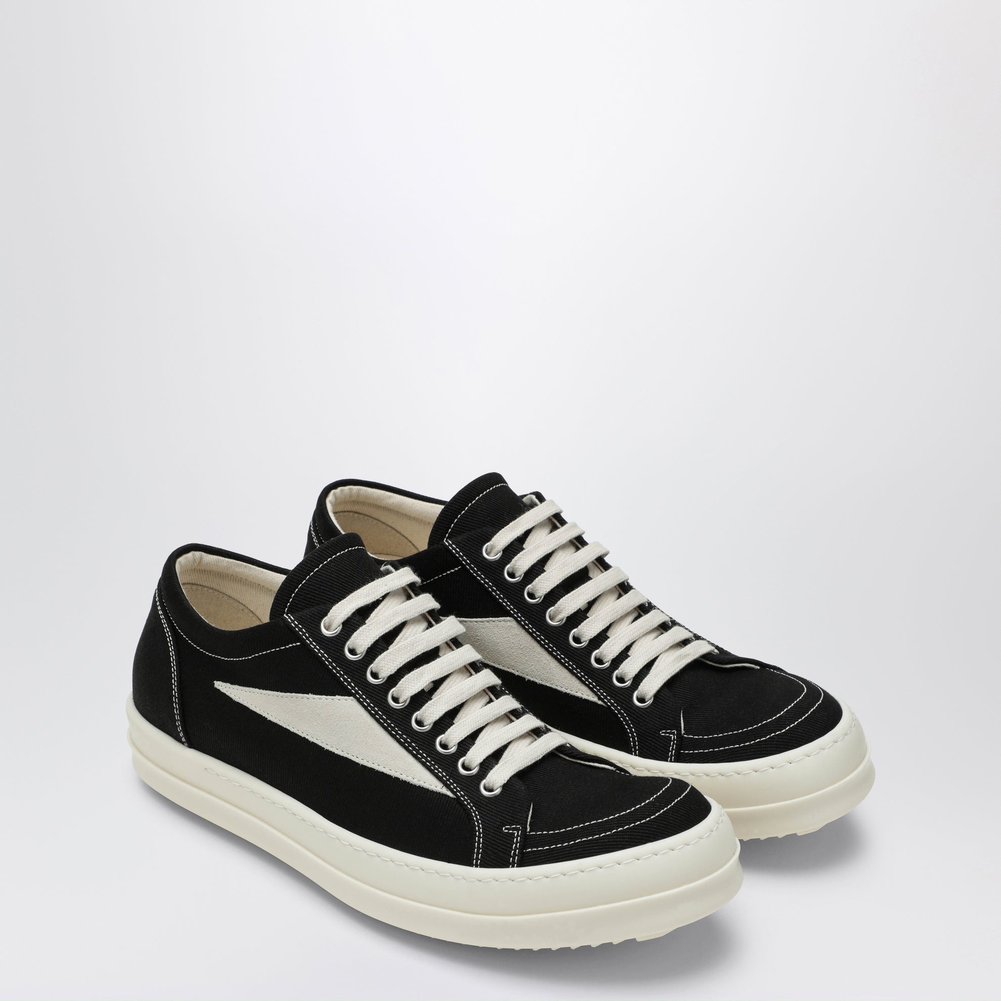 Sneakers Vintage noires en toile