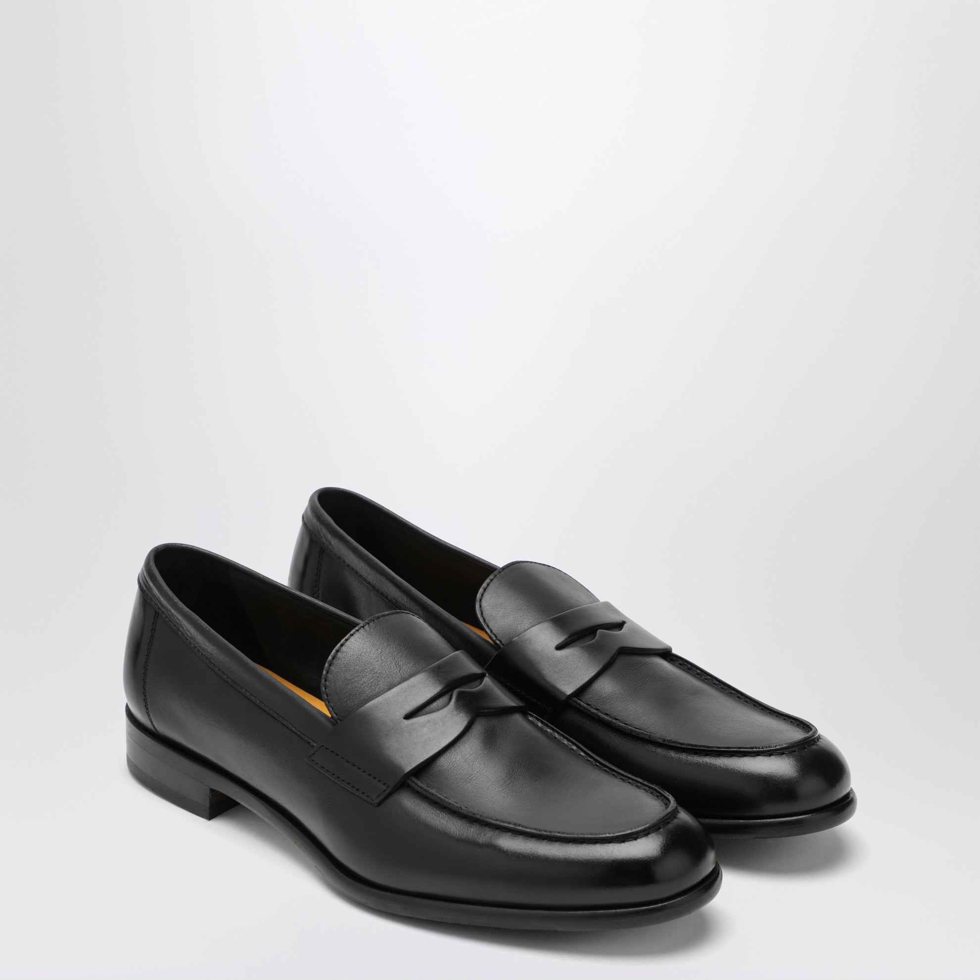 Schwarzer Penny-Loafer aus Leder
