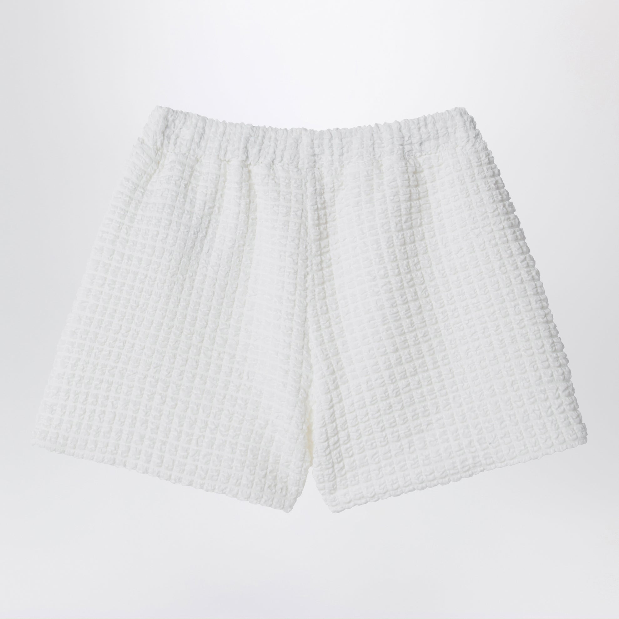 Weiße Shorts aus strukturiertem Stoff