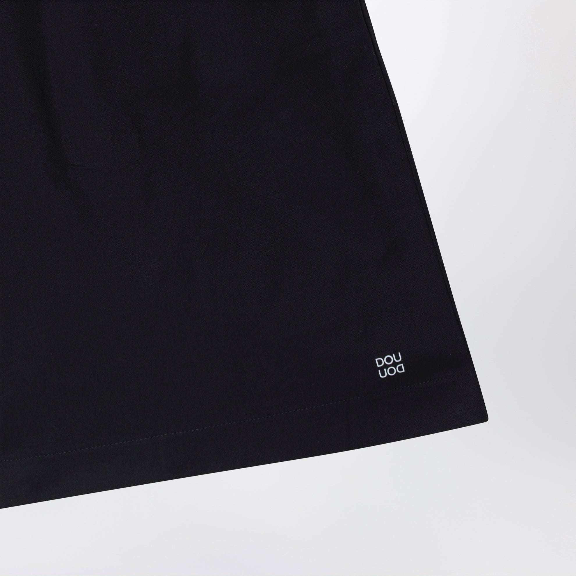 Primula black bermuda shorts in cotton poplin