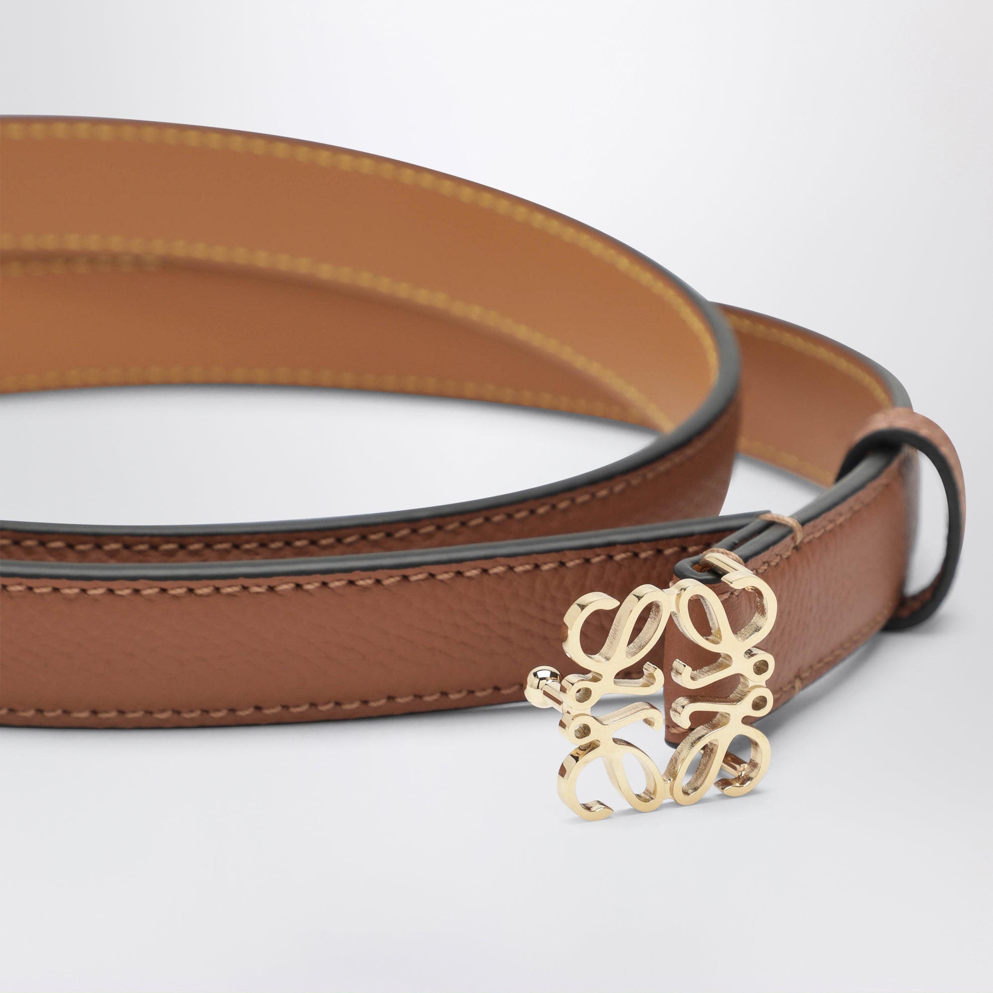 Ceinture Anagram en cuir de veau grainé