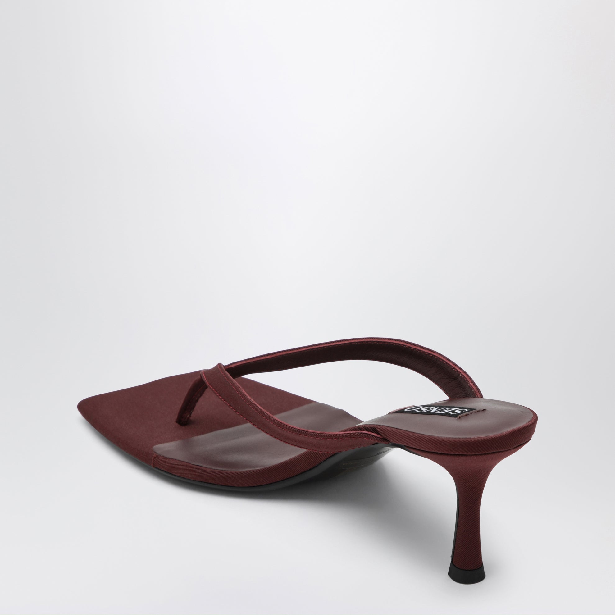 Elvie II Slides in Wine