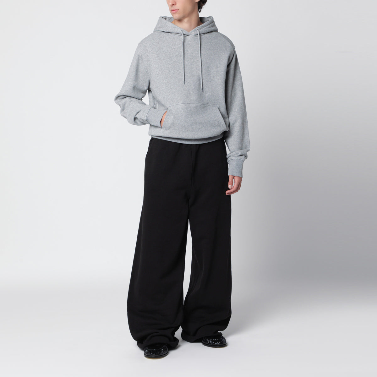 Standard Hood Kapuzenpullover in Grau