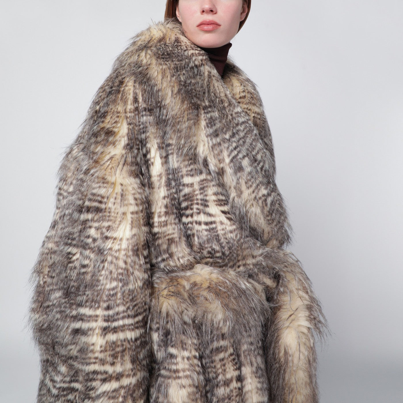 Juno Kunstfellmantel mit Gürtel