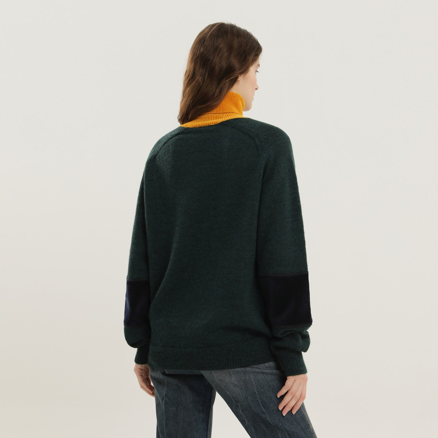 Pull à col roulé vert et jaune