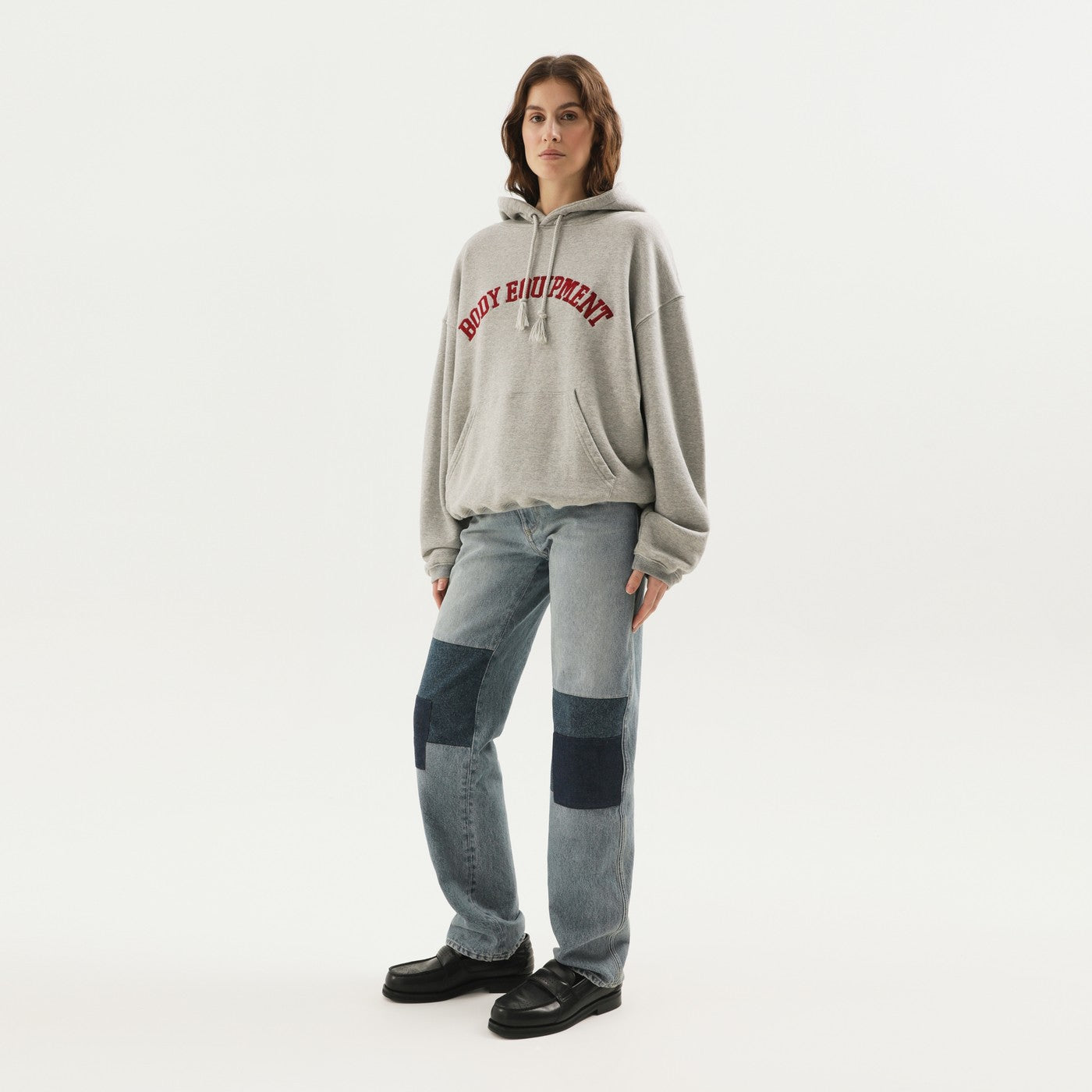 Graue Körperausstattung Kapuzenpullover