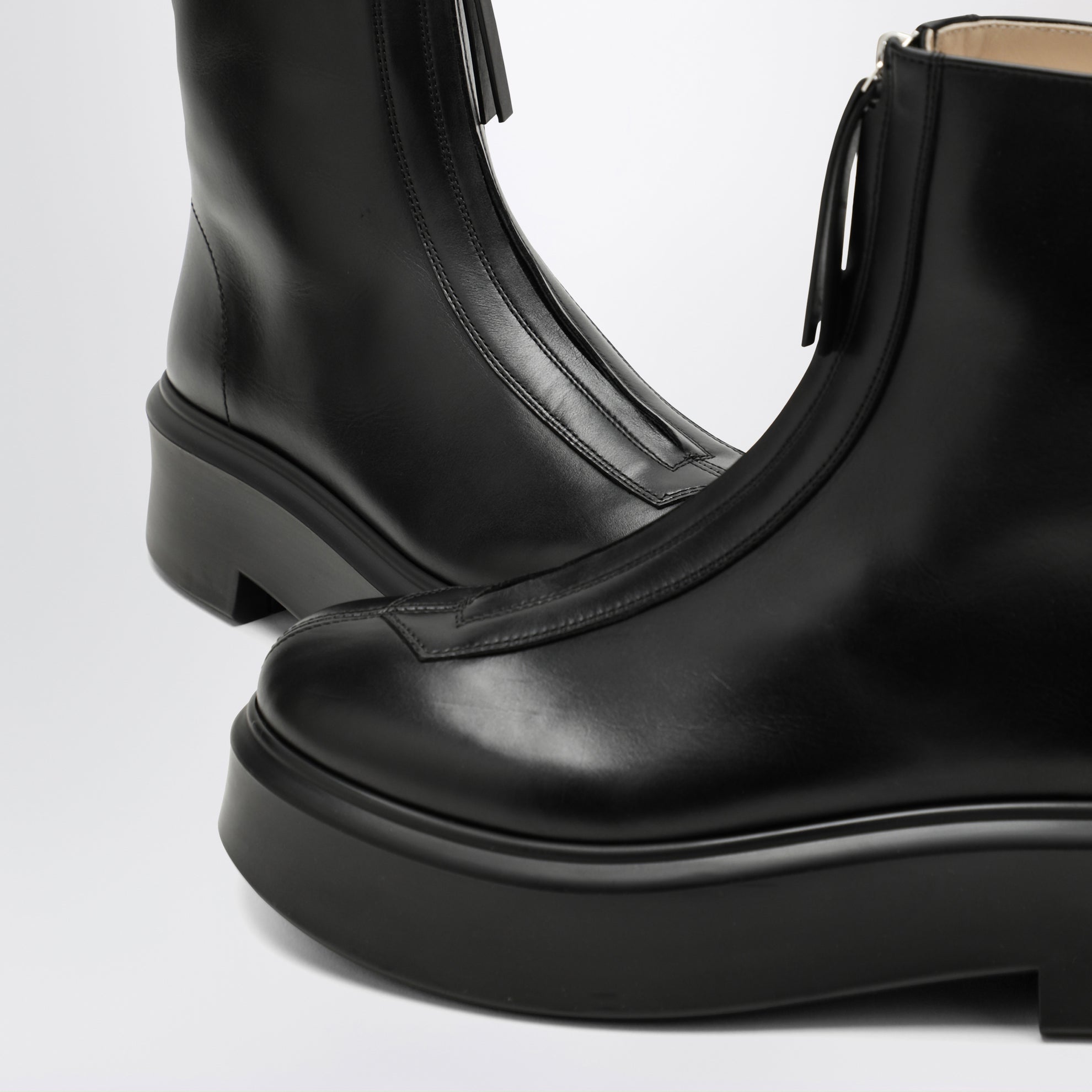 Stivale Zipped Boot I nero in pelle