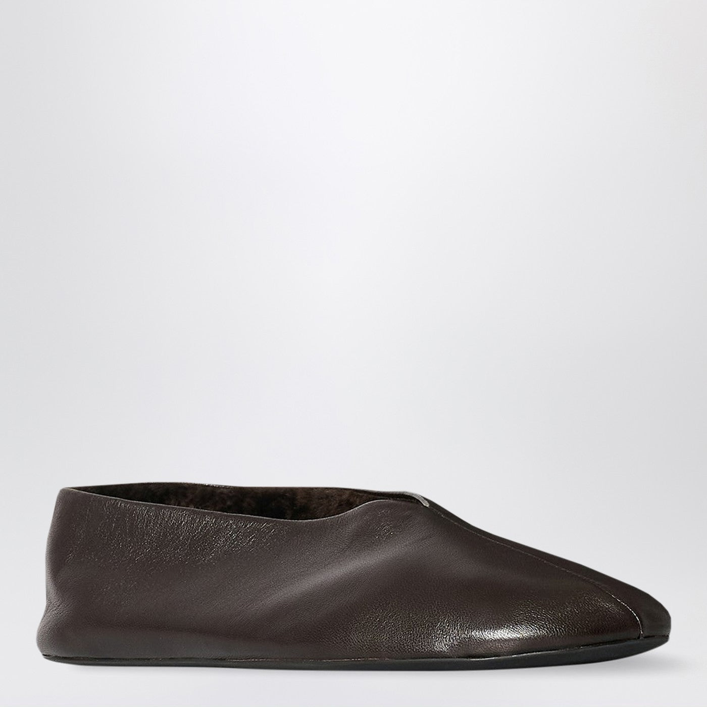 Stella Slipper braun aus Leder und Shearling