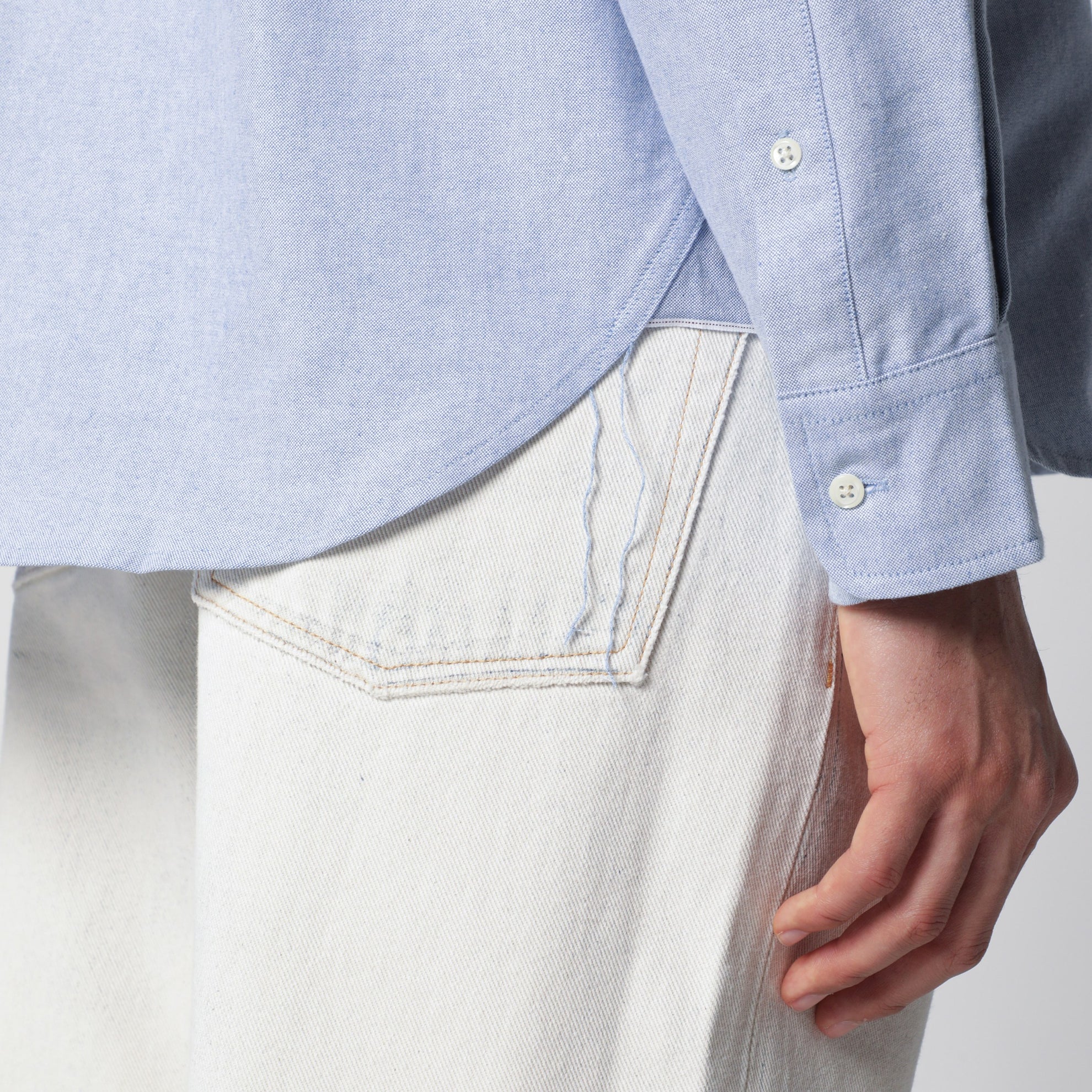 Chemise boutonnée bleu clair en coton