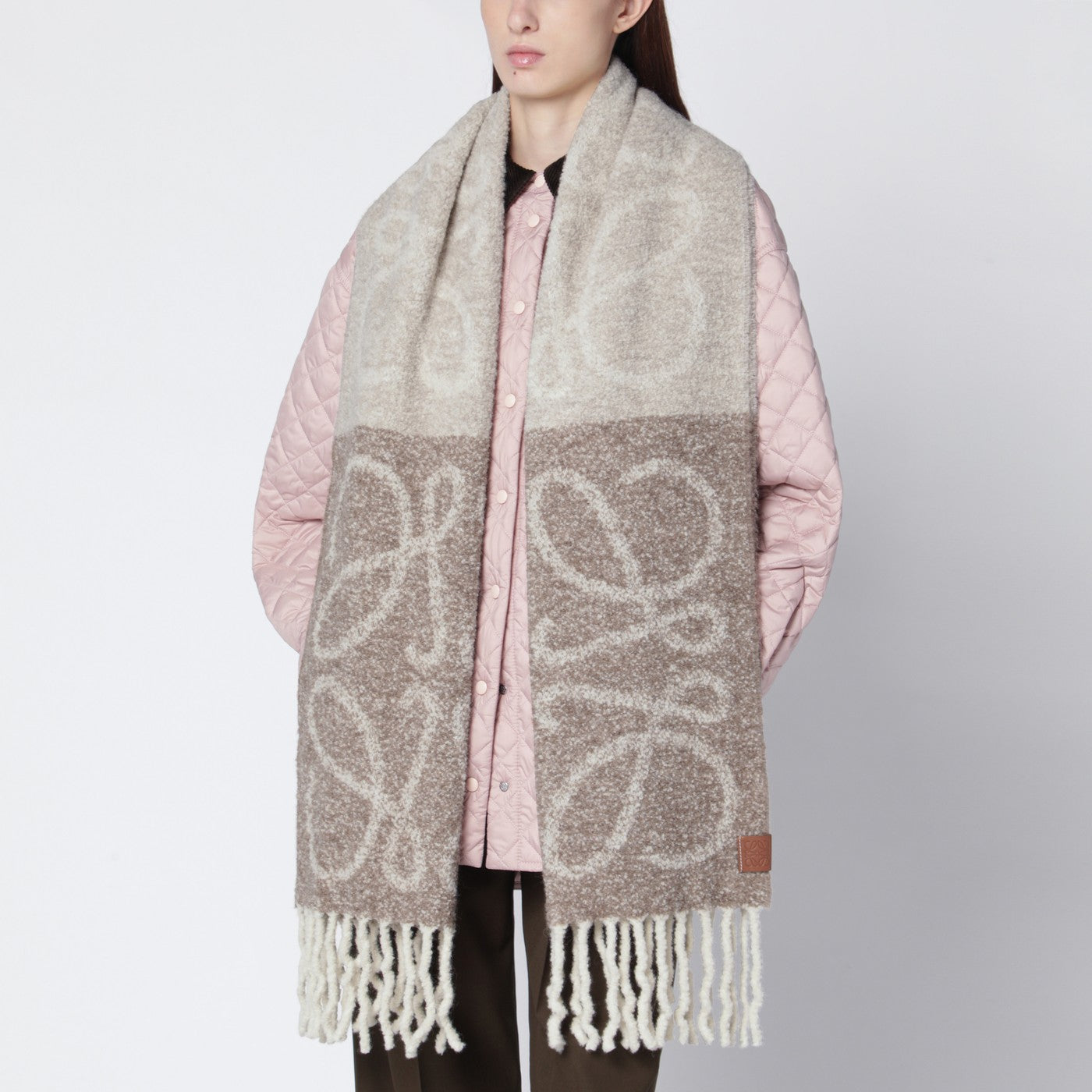 Anagram beige/white scarf