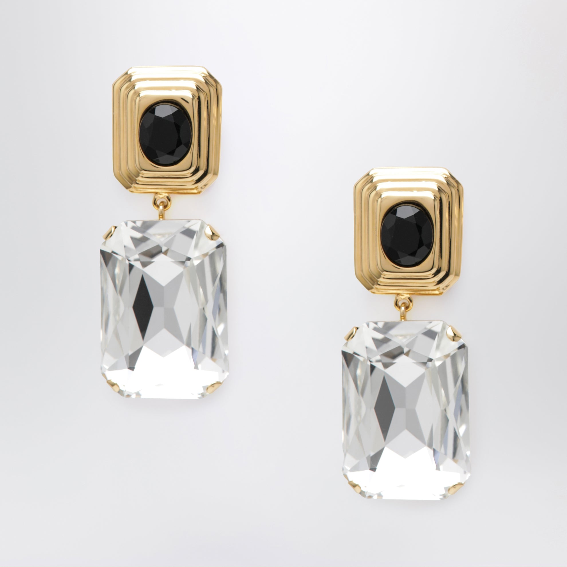 Boucles d’oreilles à clip en métal doré avec cristal pendant