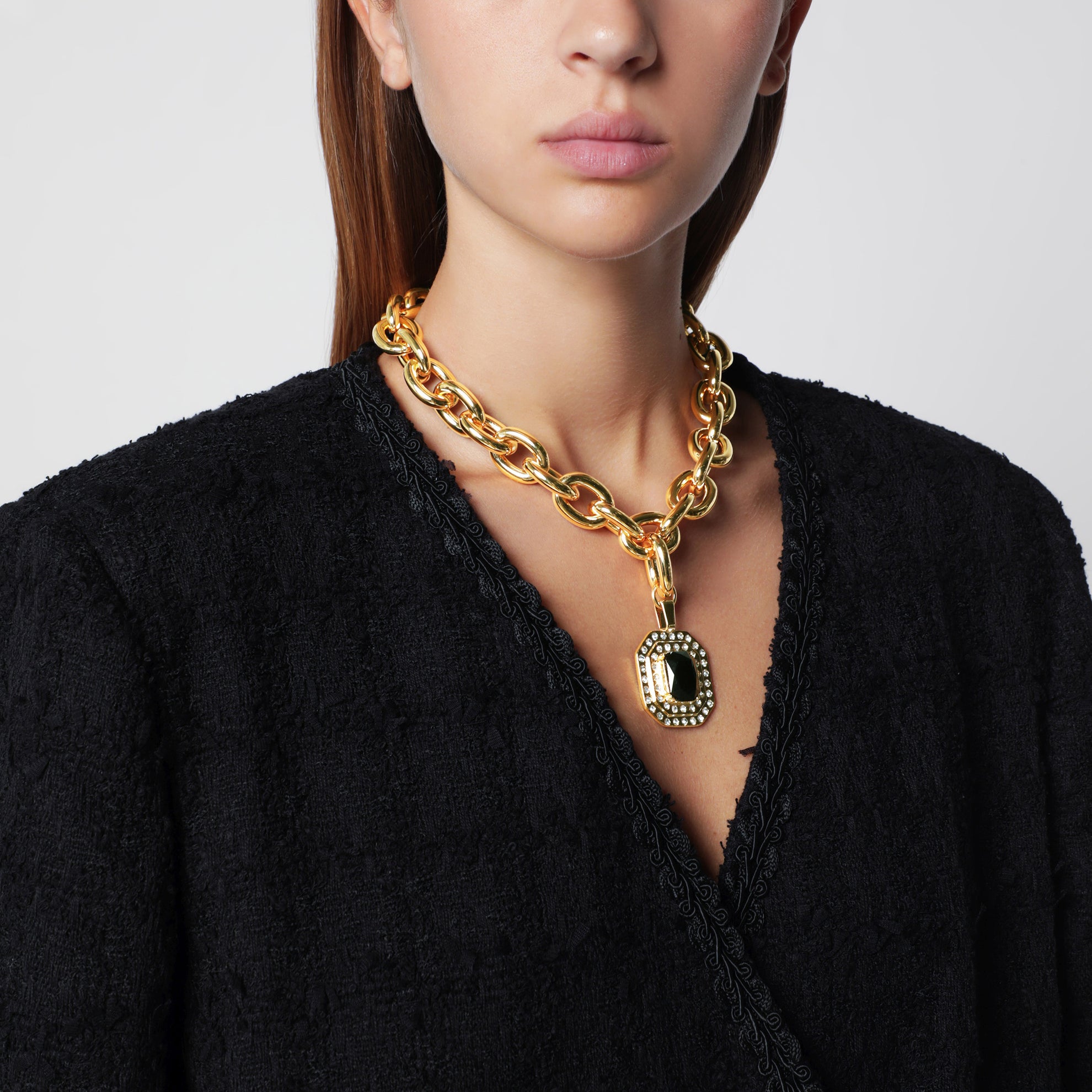 Collier chaîne doré avec pendentif