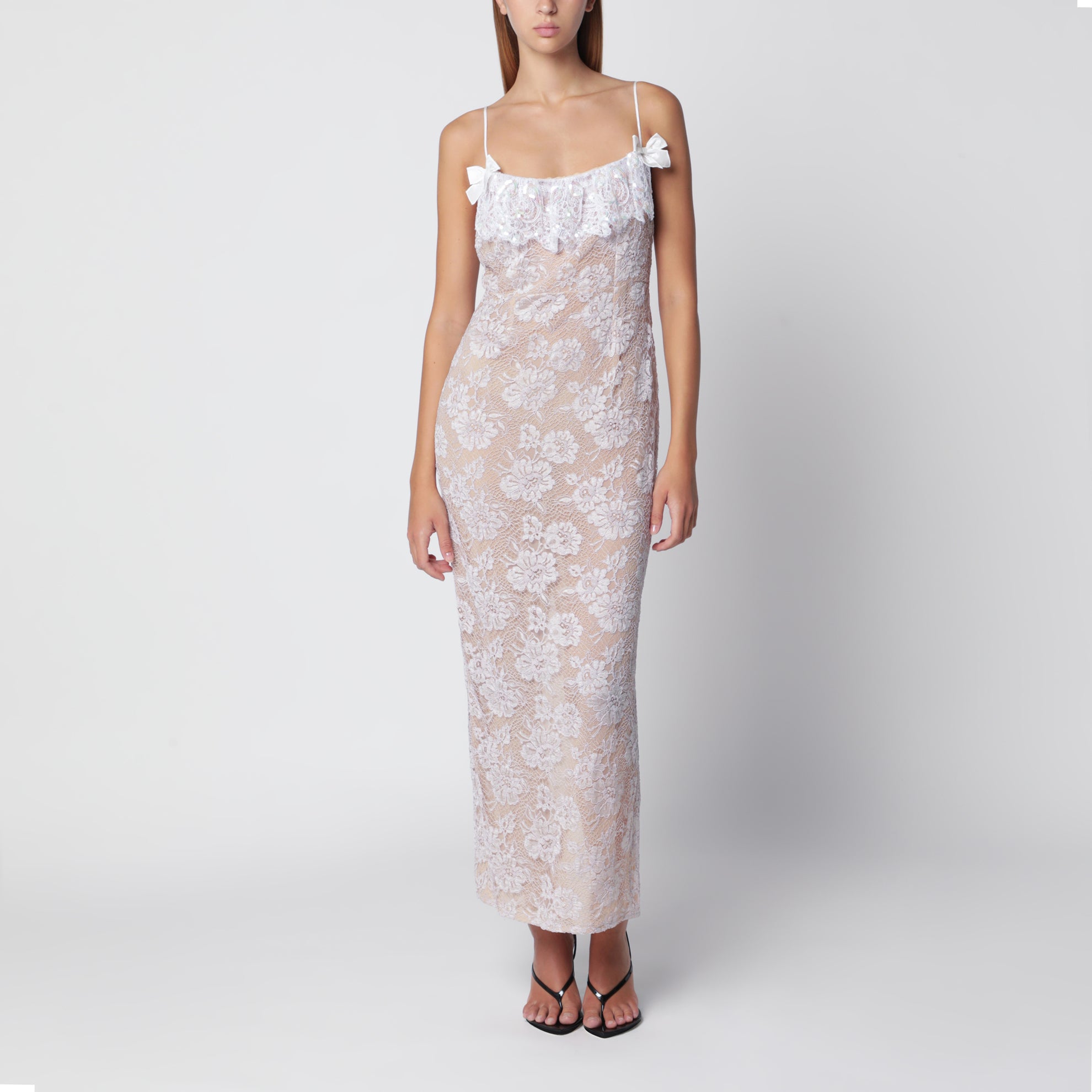 Lavendelfarbenes Slipdress aus Spitze
