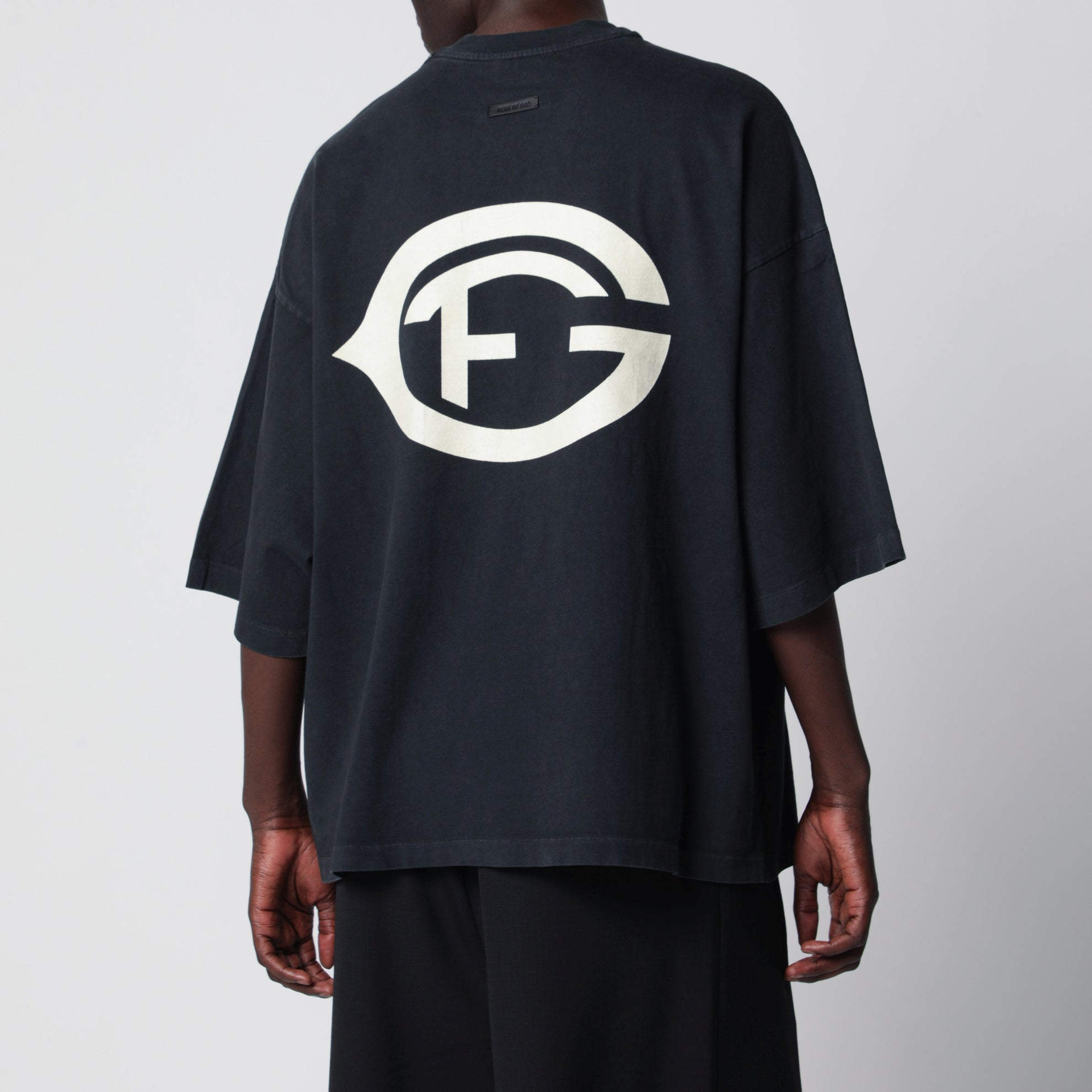 T-shirt 26 in jersey di cotone nero