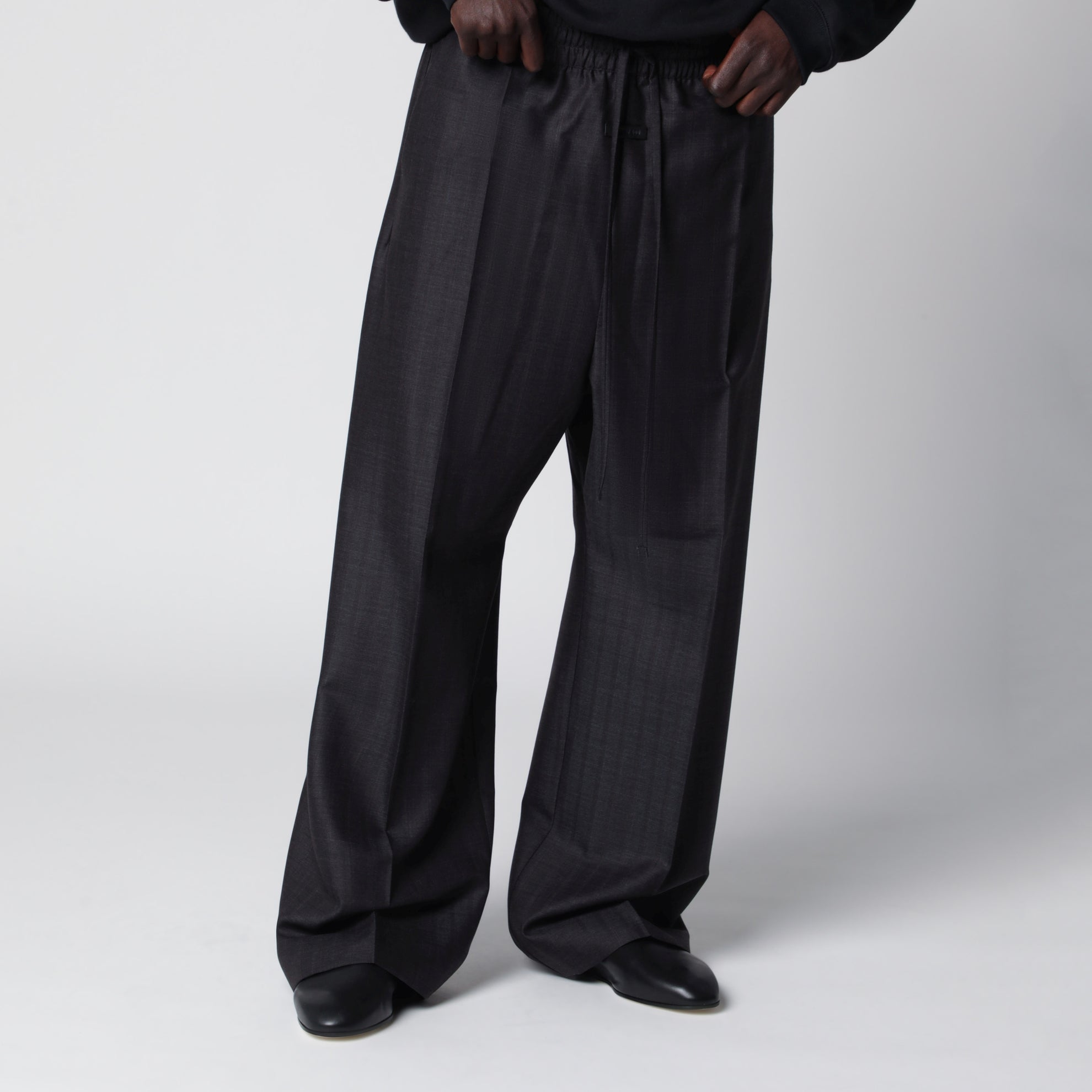 Pantaloni a gamba larga grigi scuri in lana