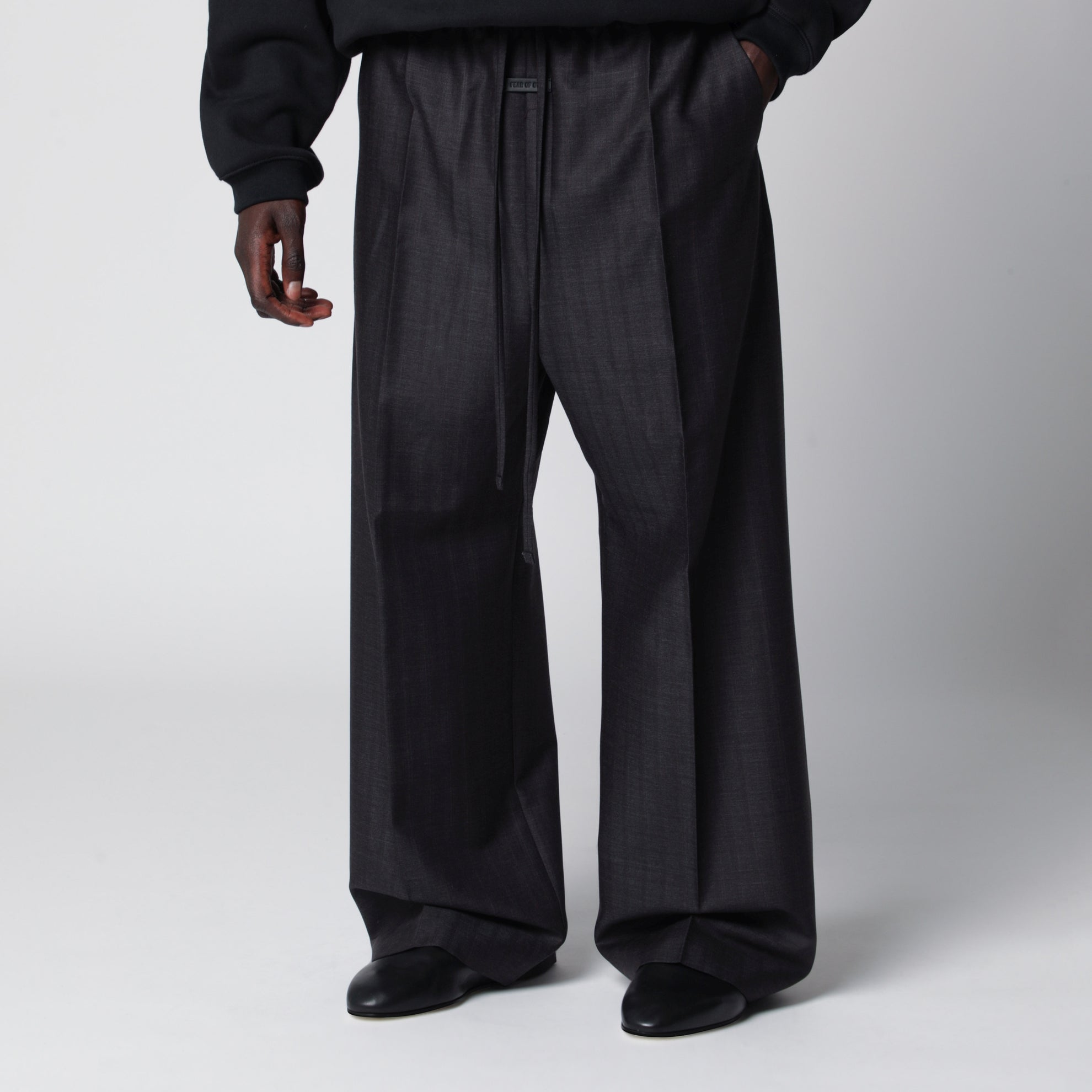 Pantaloni a gamba larga grigi scuri in lana