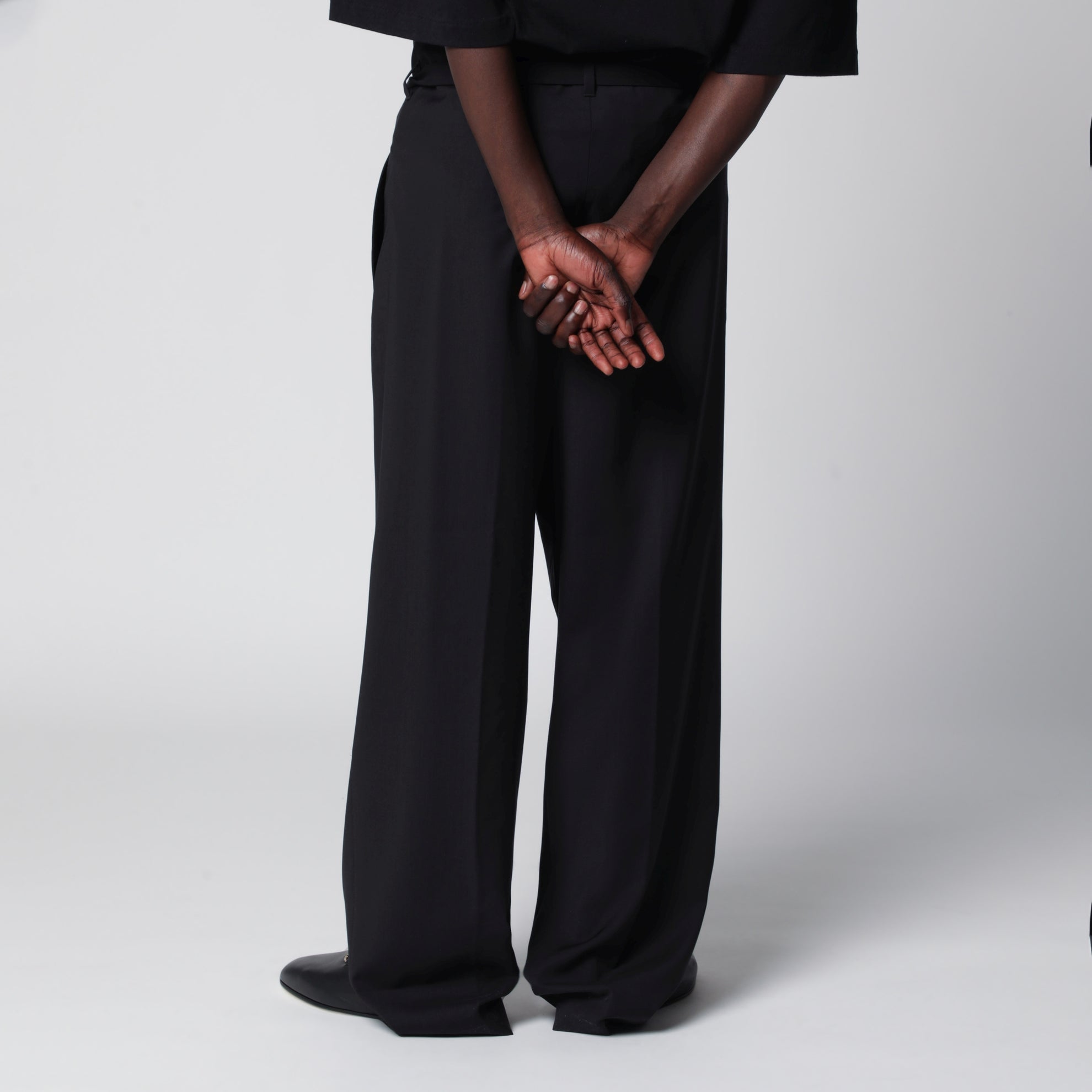 Pantalon noir en laine