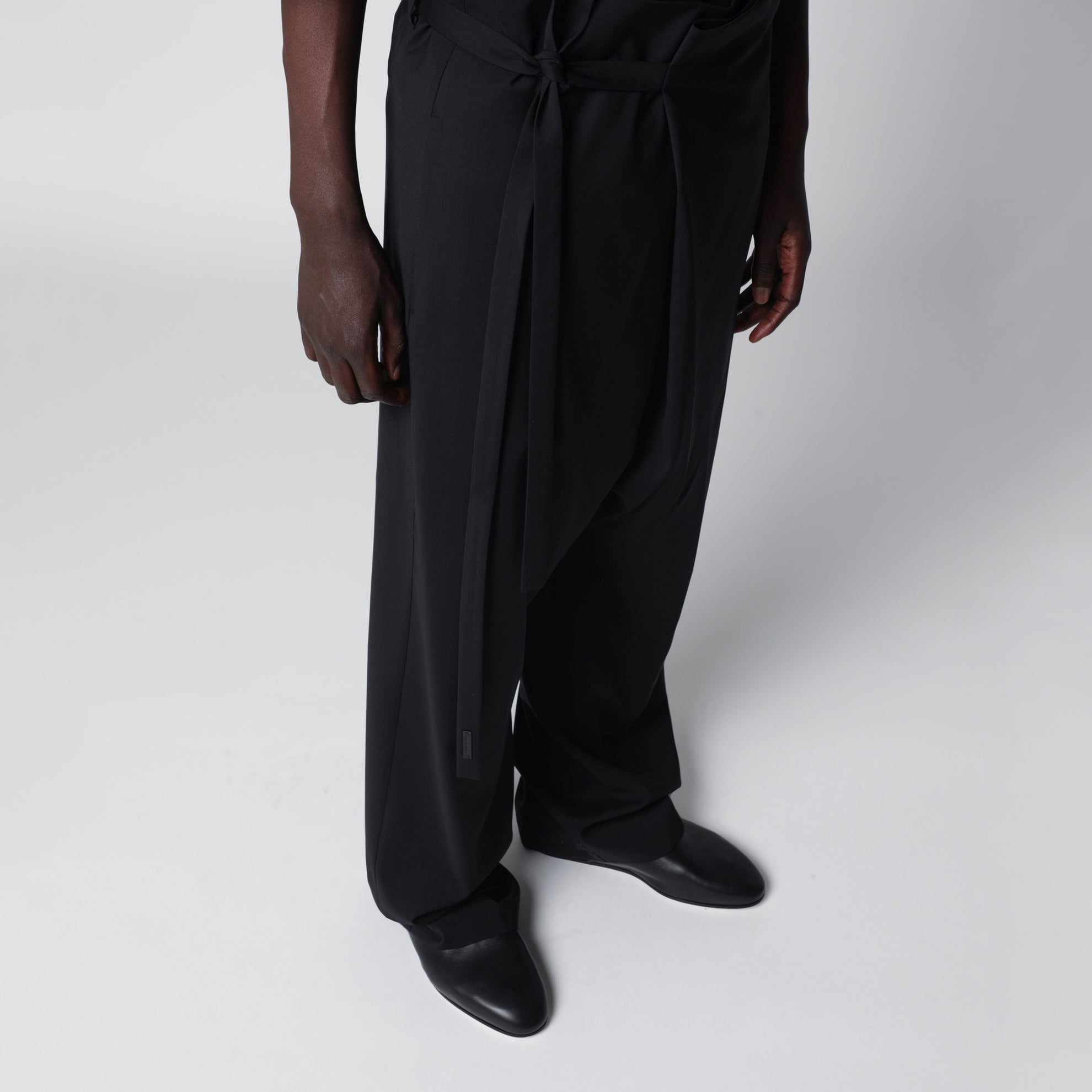 Pantalon noir en laine