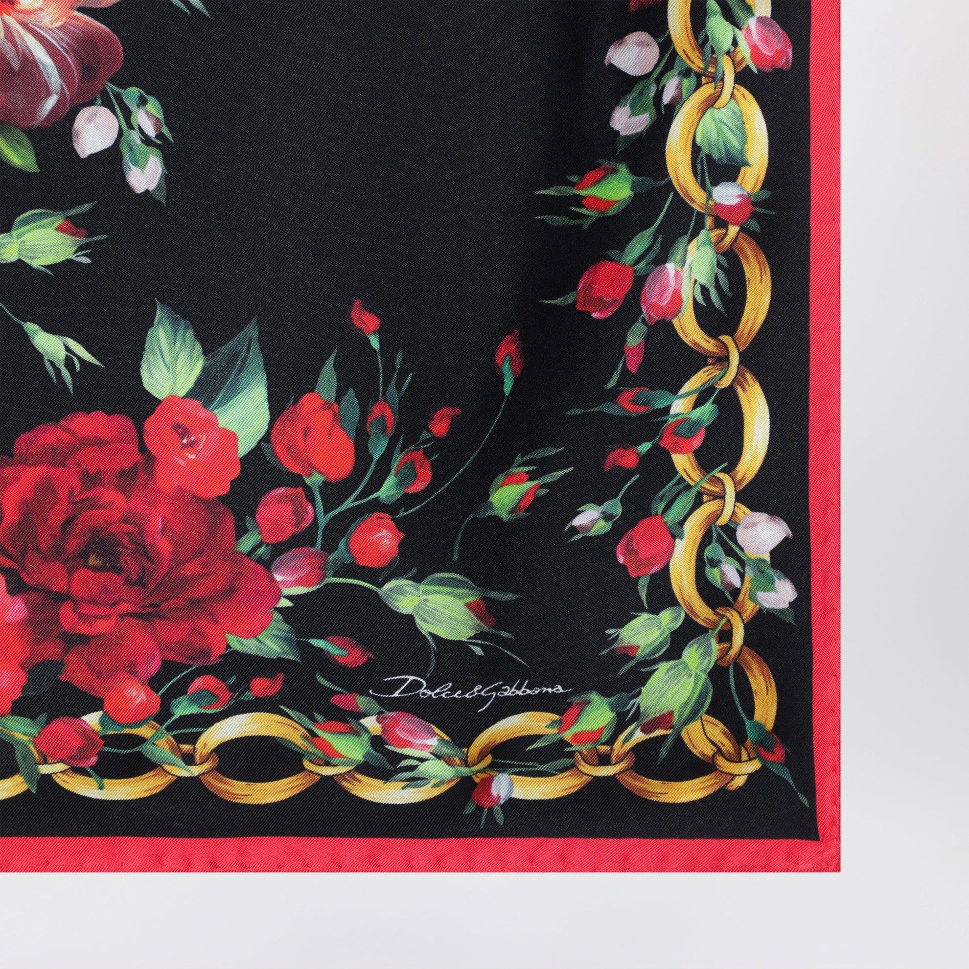 Foulard 50x50 en twill de soie rose bord chaînes