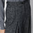 Pantalon large gris foncé à rayures