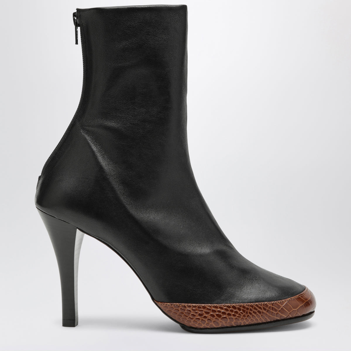 Black/Tan Luna ankle boots in leather
