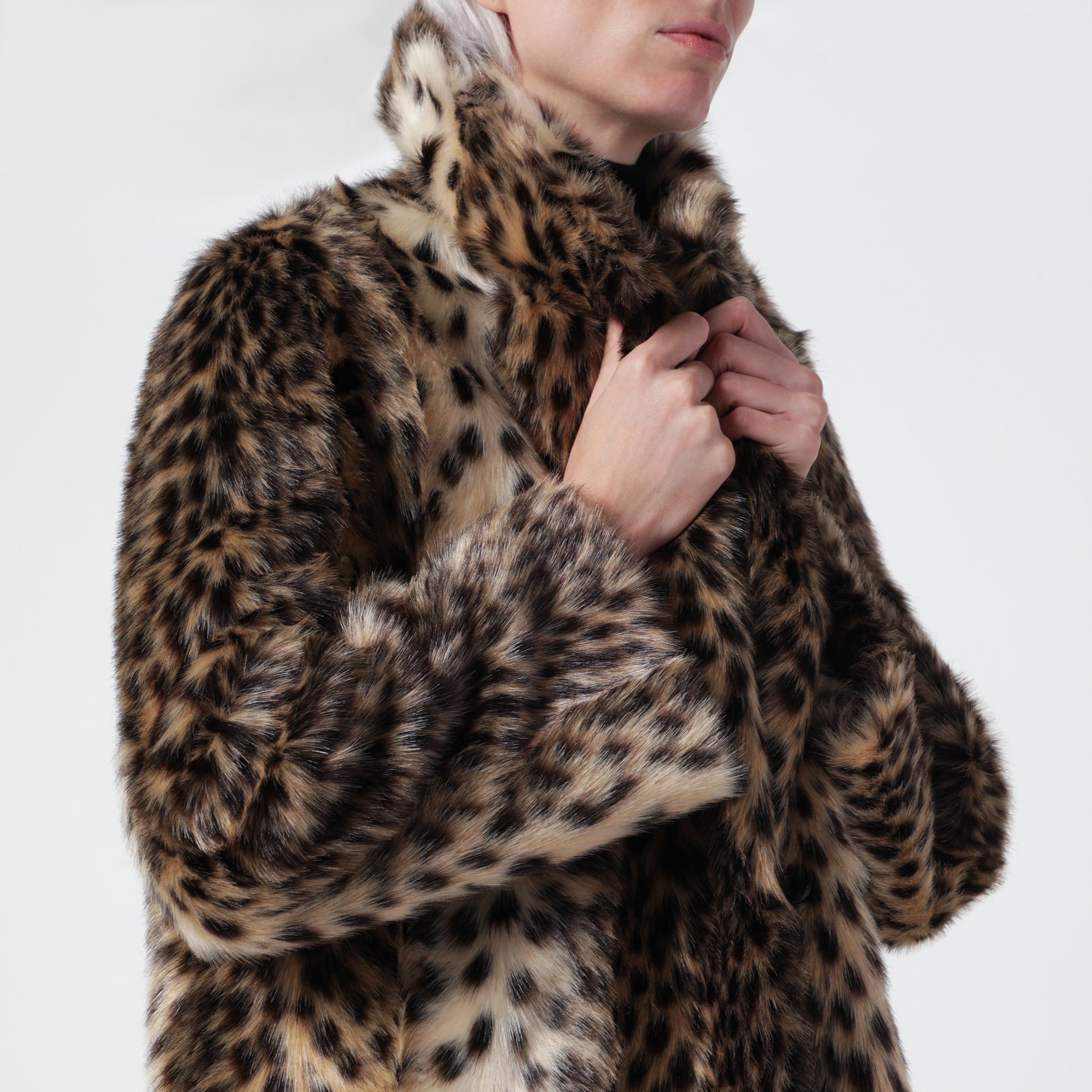 Leopard-print faux fur coat
