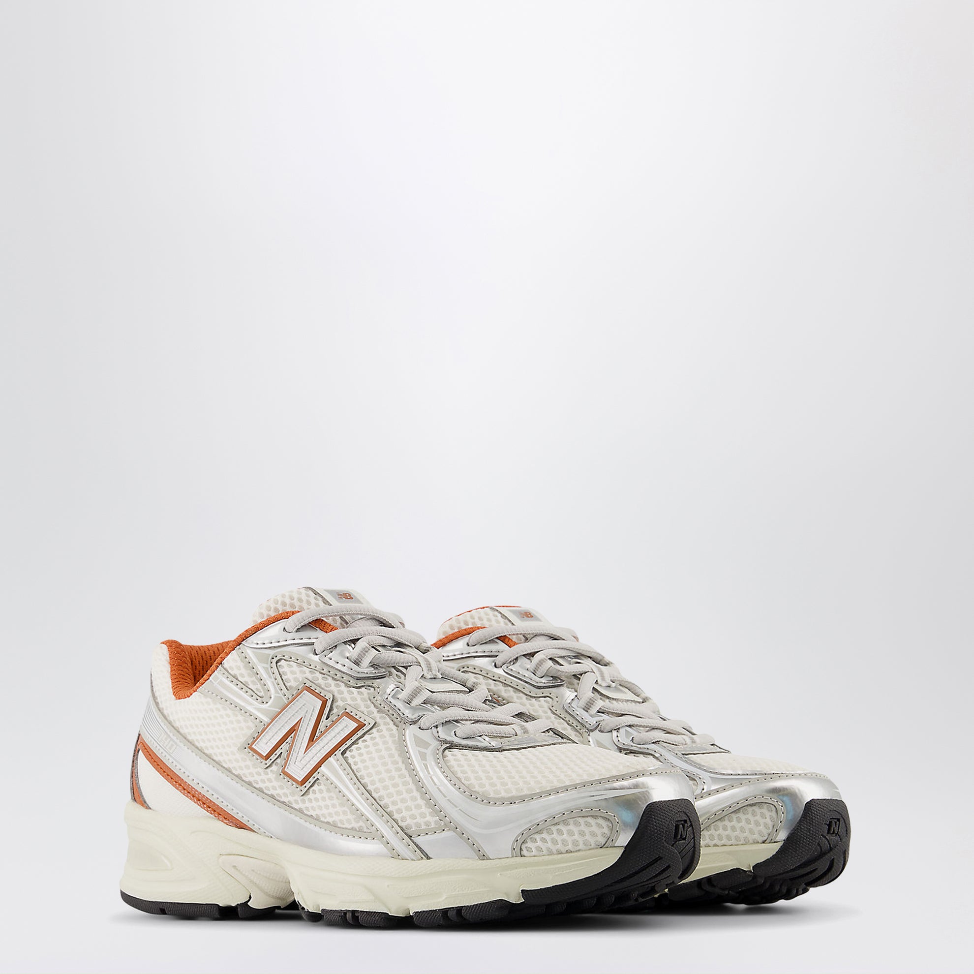 Sneakers 740 Lace Silver Metallic/Cinnamon