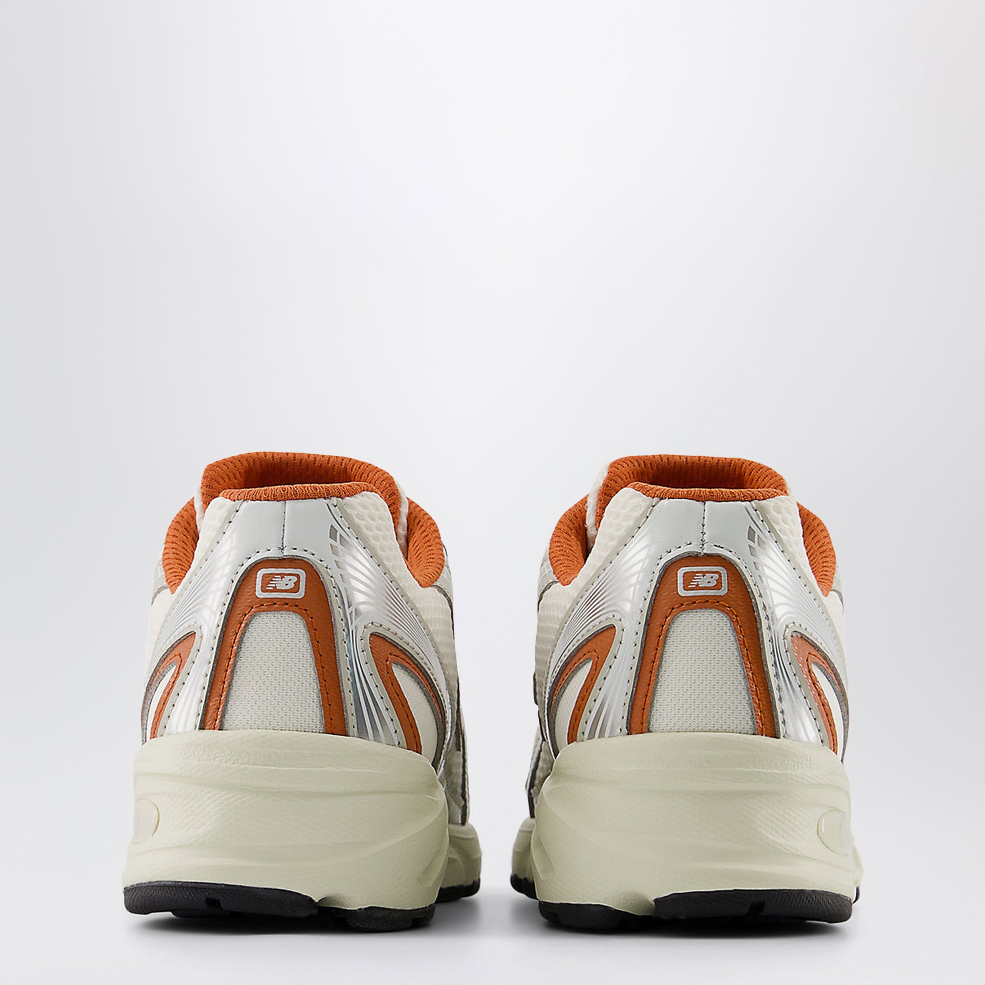 Sneakers 740 Lace Silver Metallic/Cinnamon