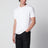 T-shirt in cotone con placca logata bianca