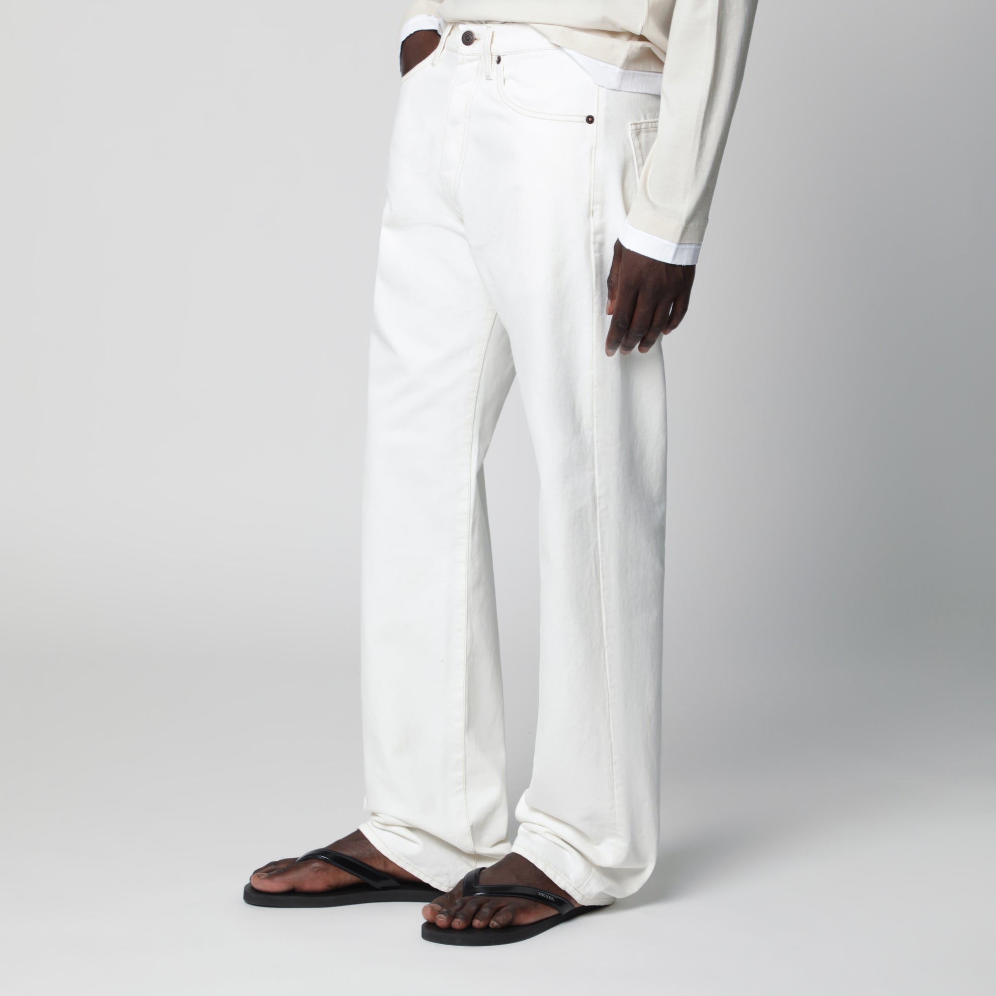 White denim jeans