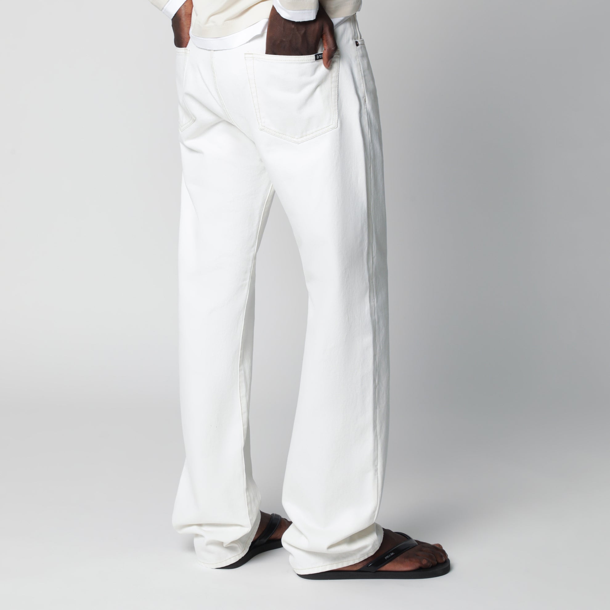 White denim jeans