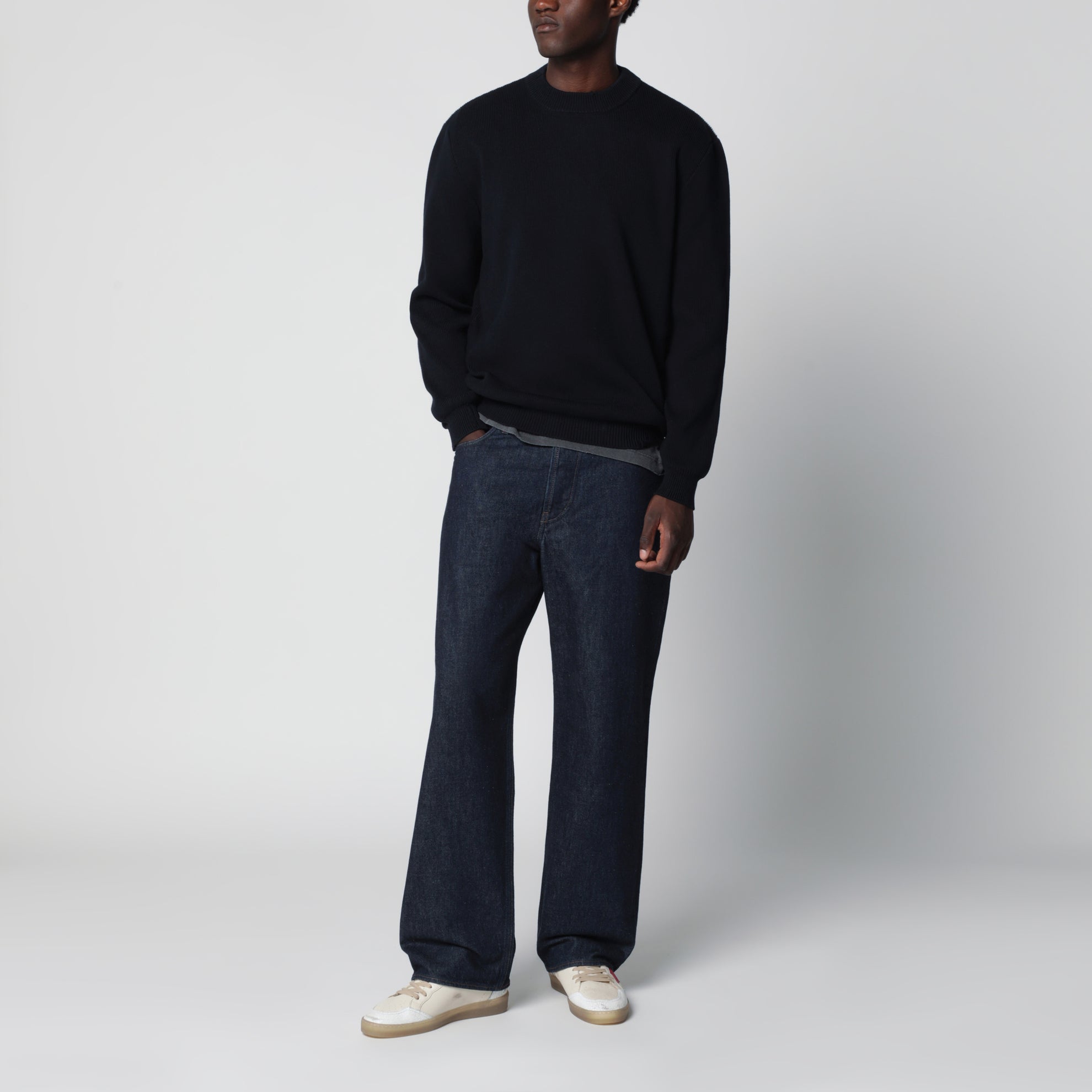 Dunkelblauer Pullover aus Baumwollmischung mit Used-Effekt