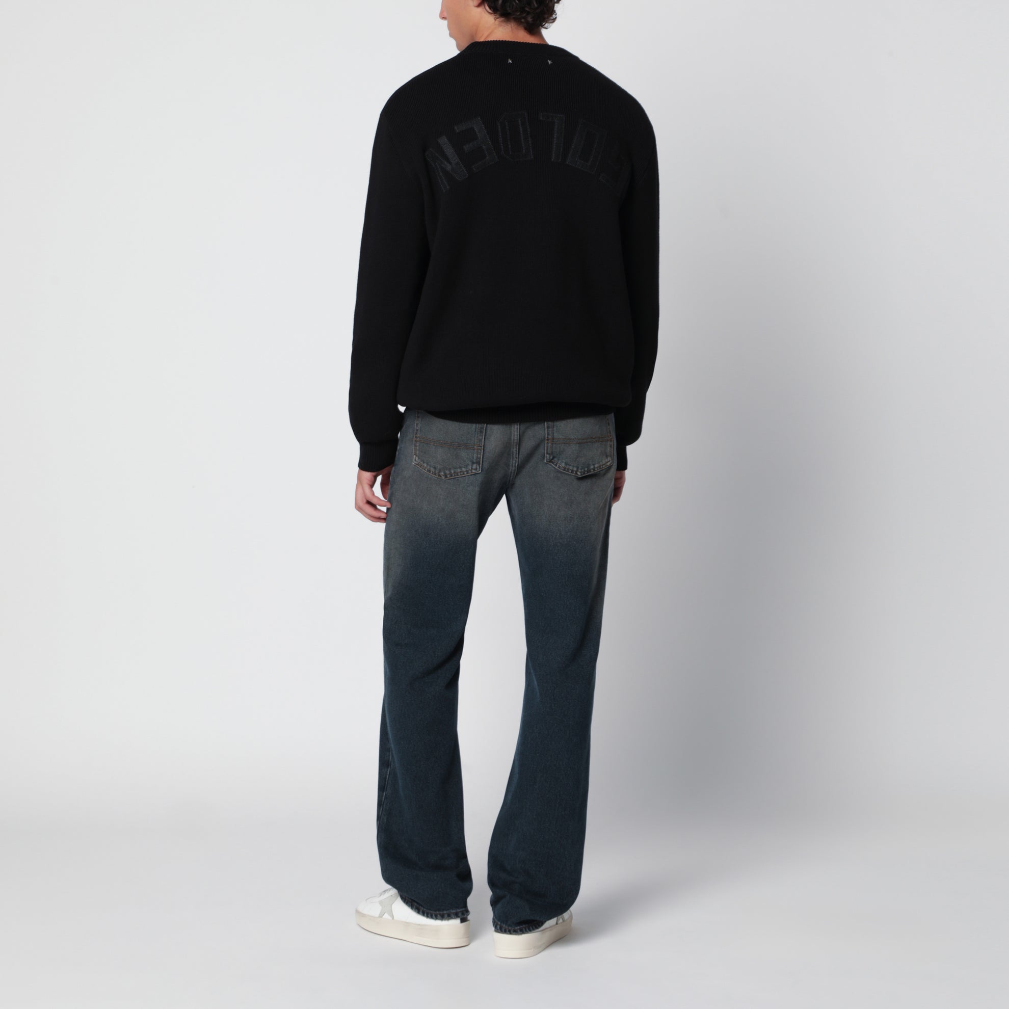 Maglione girocollo nero in cotone con scritta Golden