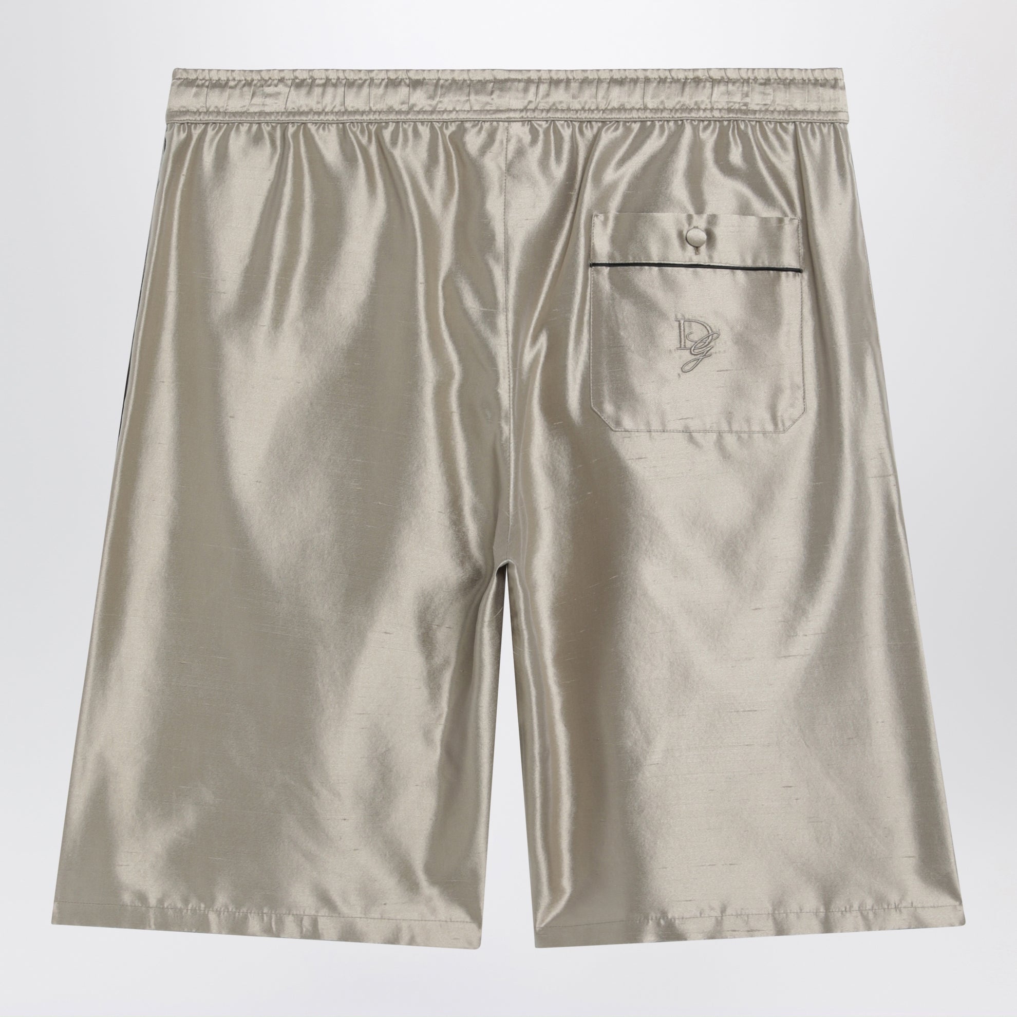 Bermuda shorts in beige silk satin