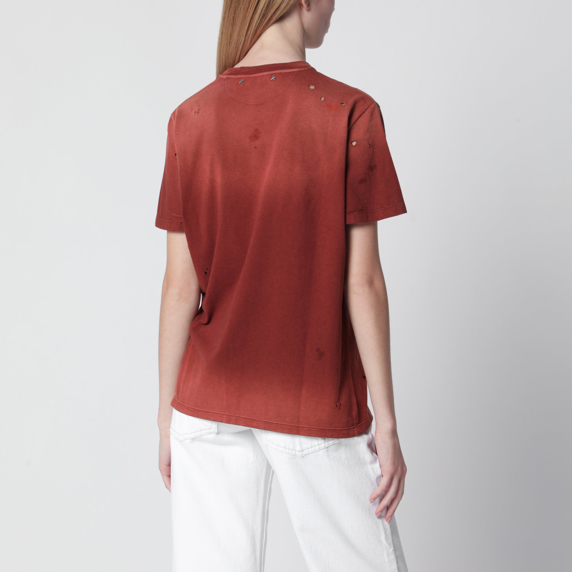 T-shirt in cotone color ruggine con stampa floreale