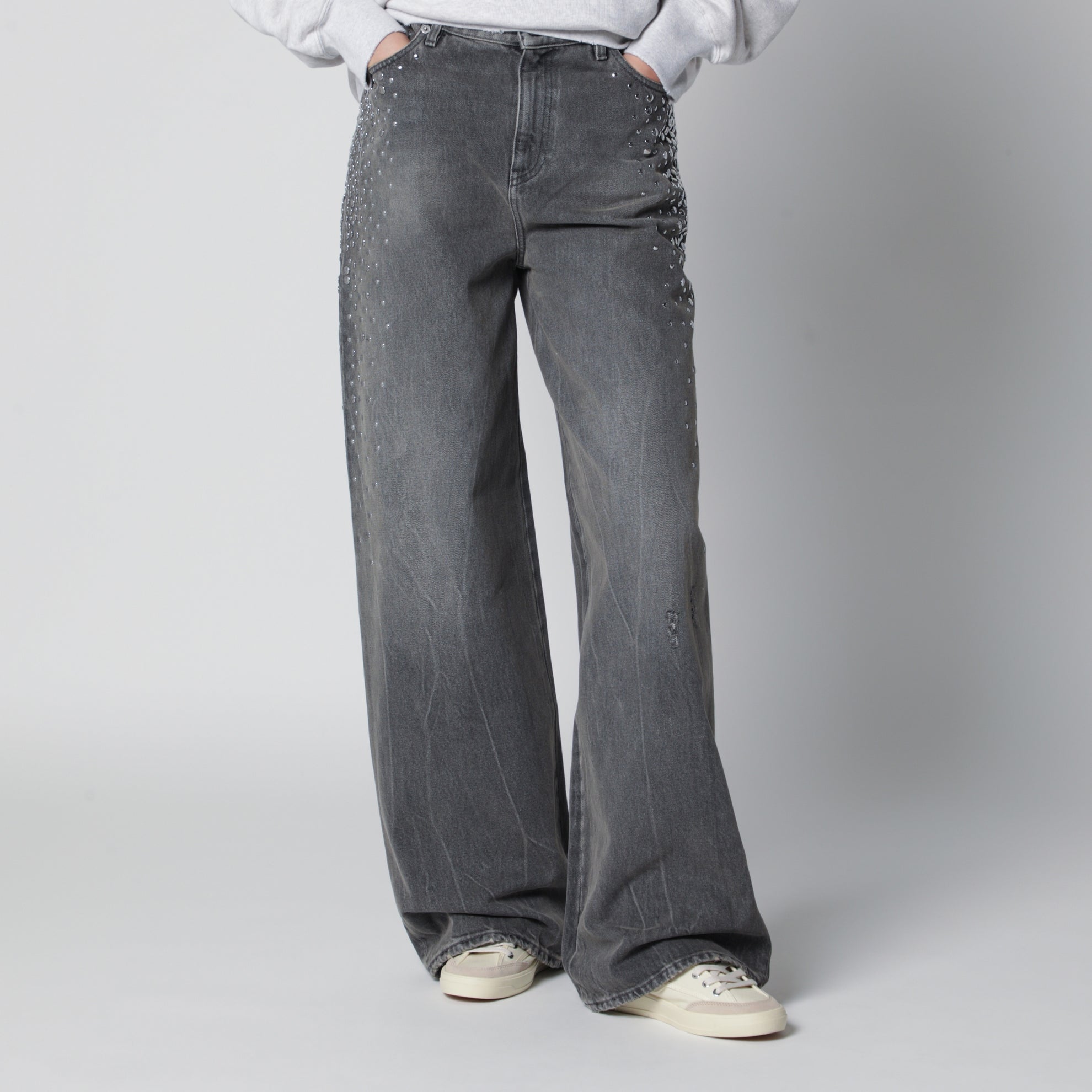 Jeans Melody boyfriend in denim grigio con borchie