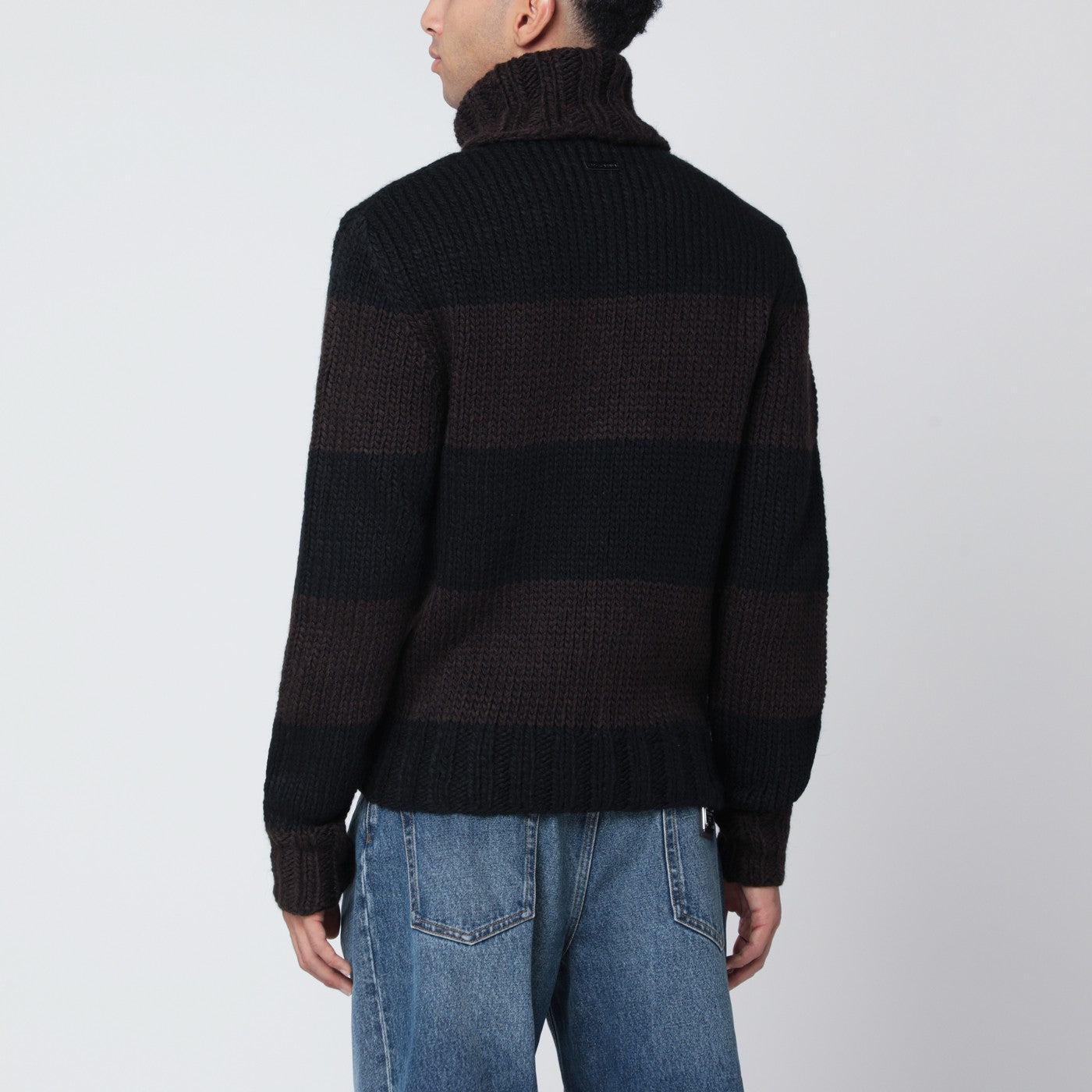 Gestreifter Rollkragenpullover aus Wollmischung