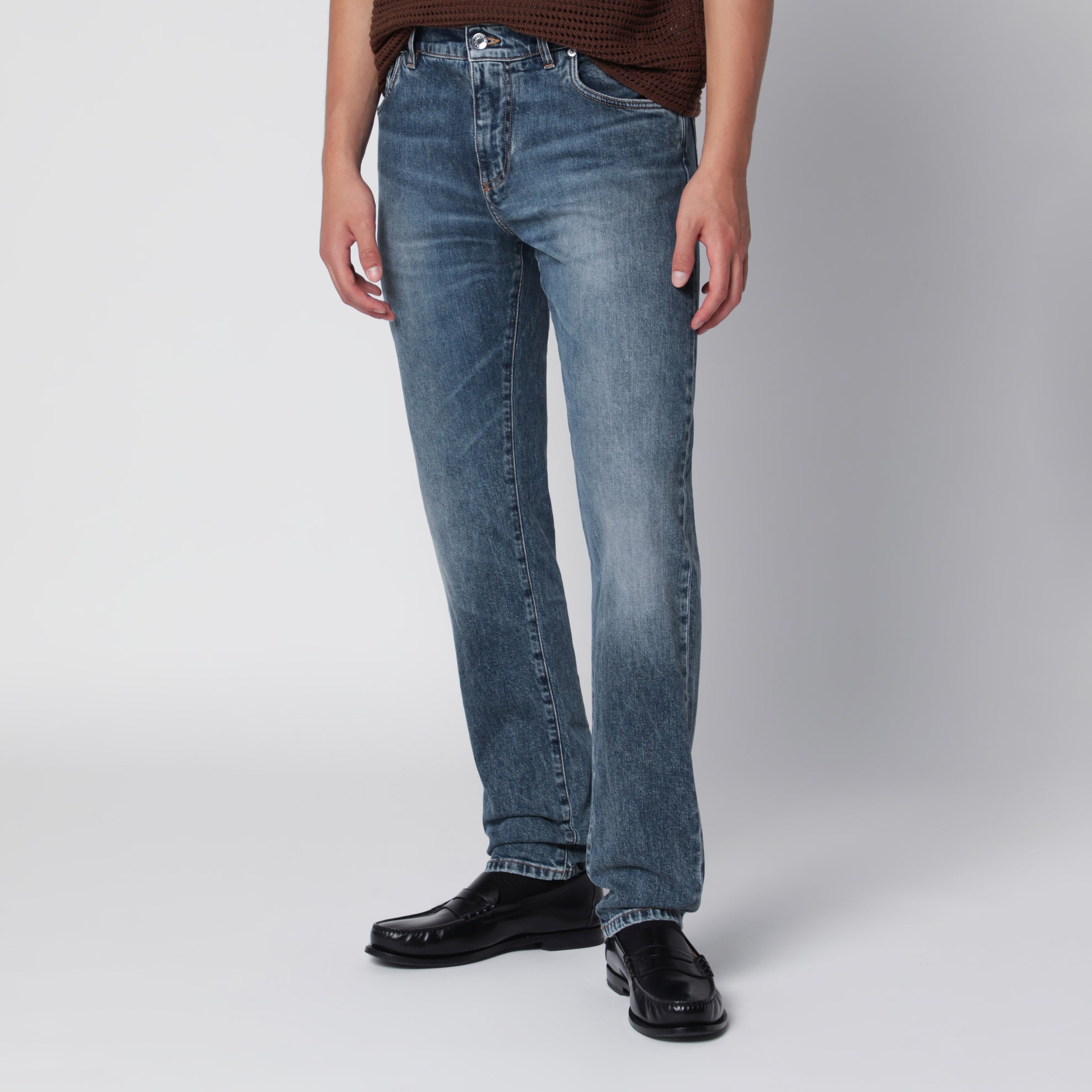Jeans slim in denim blu effetto slavato