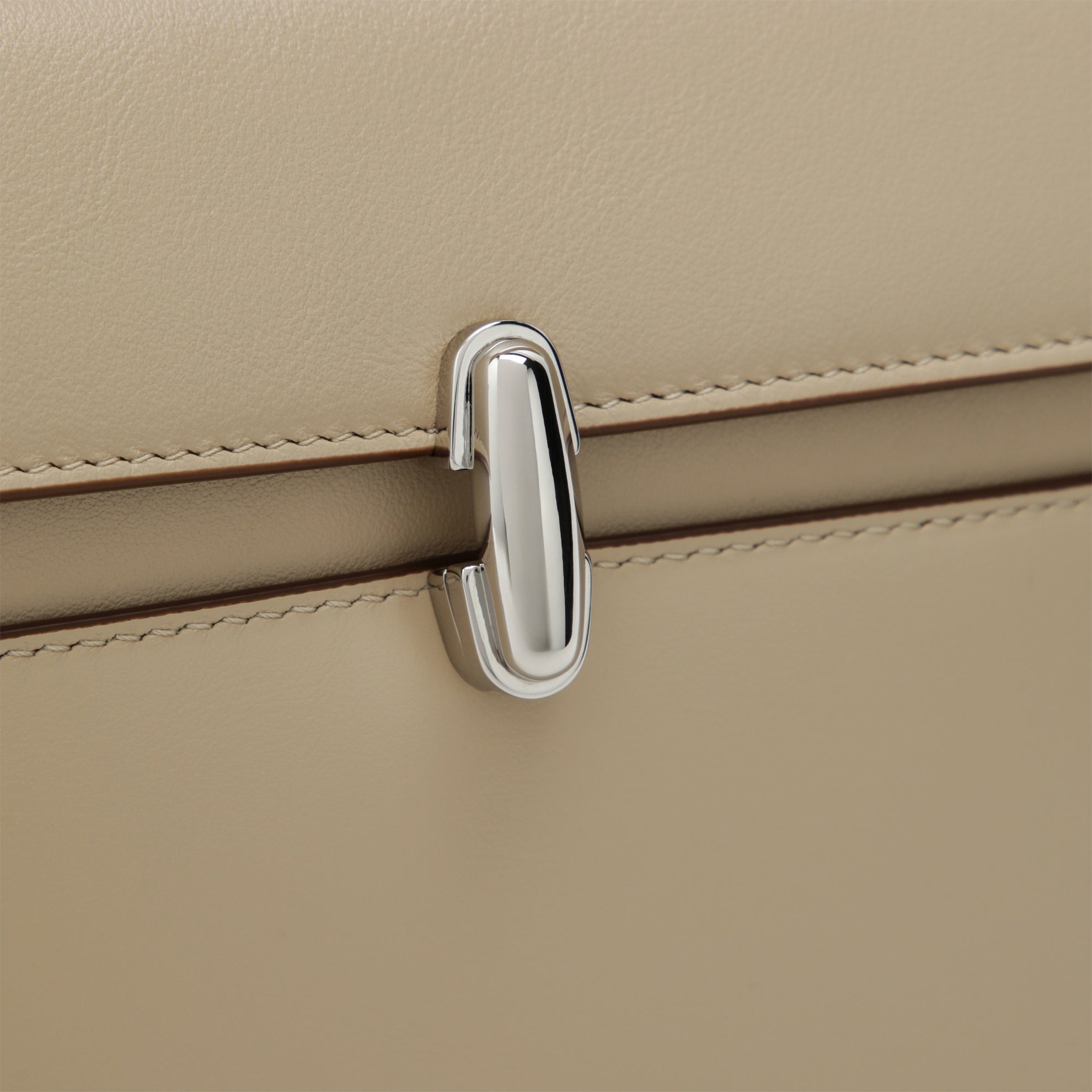 Symmetry Trapeze Pouch in Ivory Leather