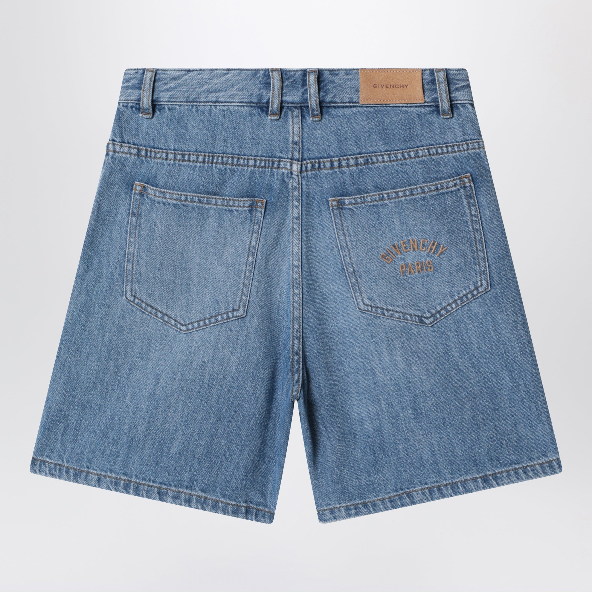 Shorts blu con ricamo logo