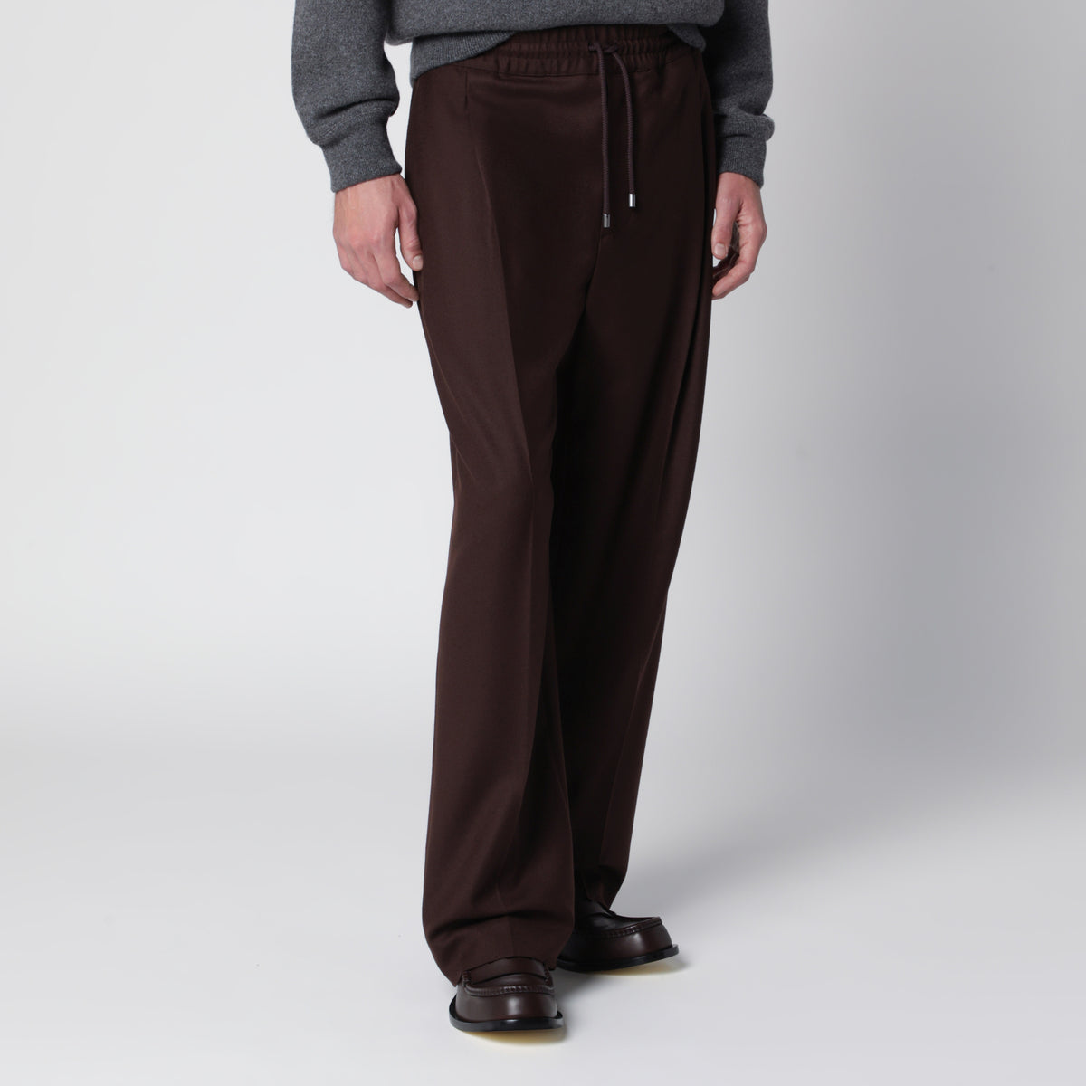 Brown trousers in wool