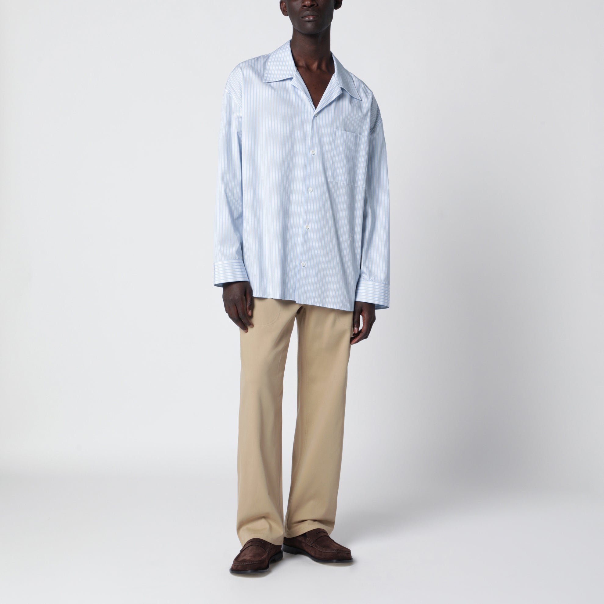 Chemise en coton léger à motif rayé