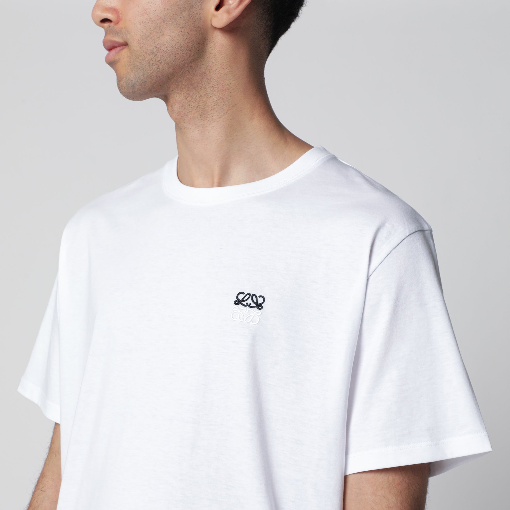White cotton T-shirt with Anagram logo