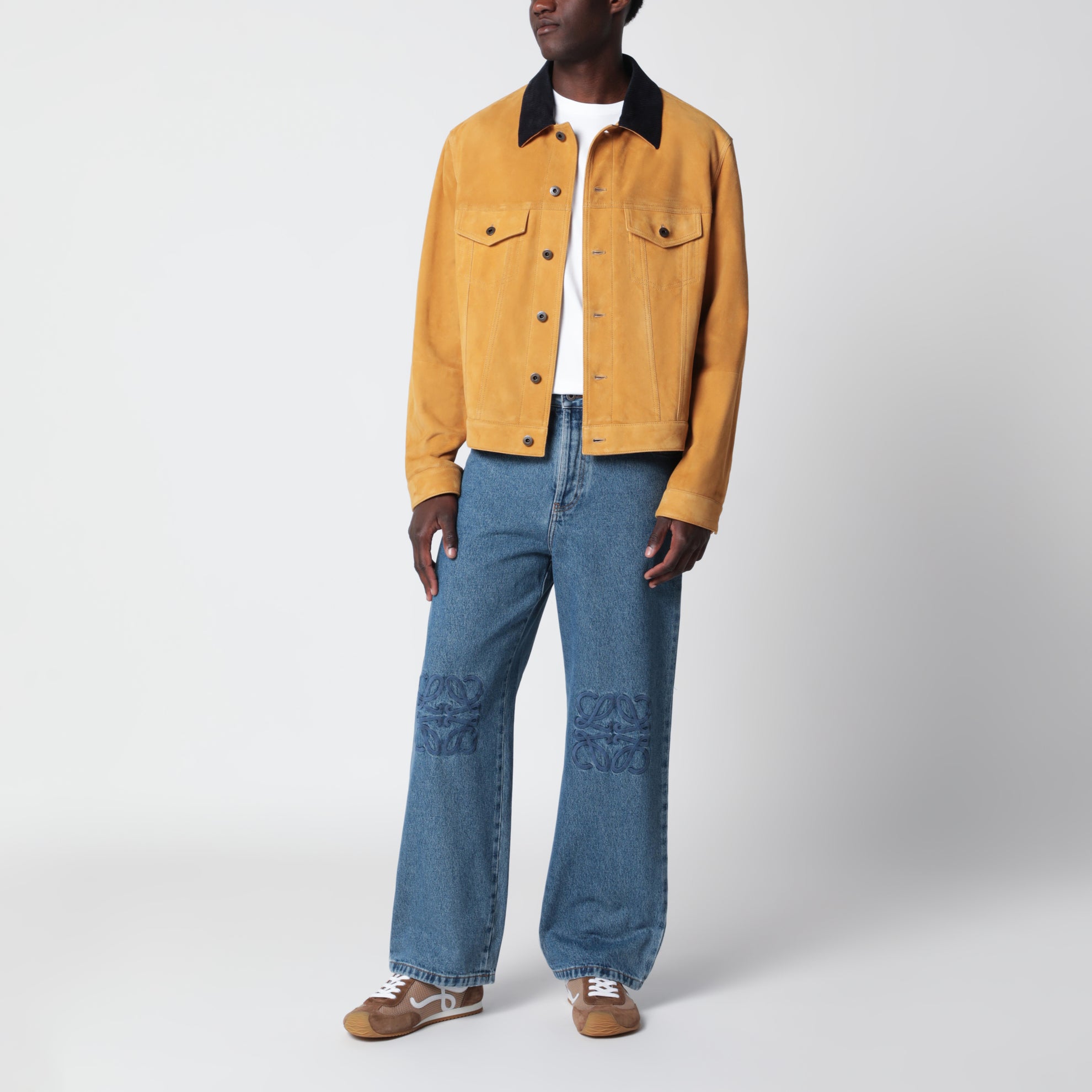 Jacke aus kamelfarbenem Wildleder