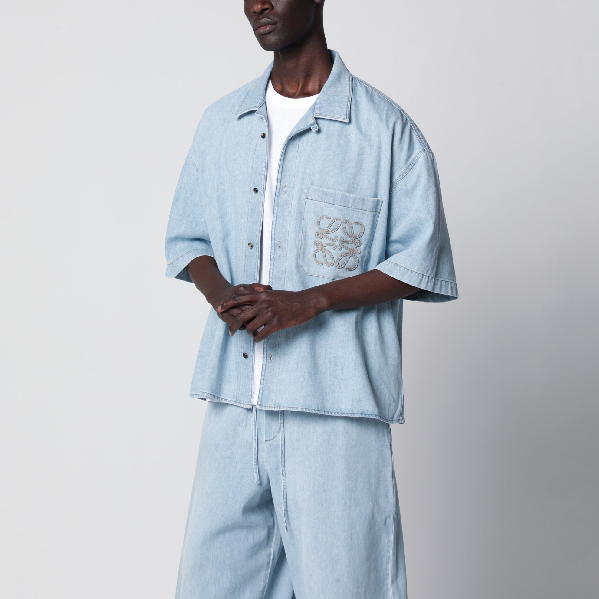 Camicia a maniche corte in denim blu lavato