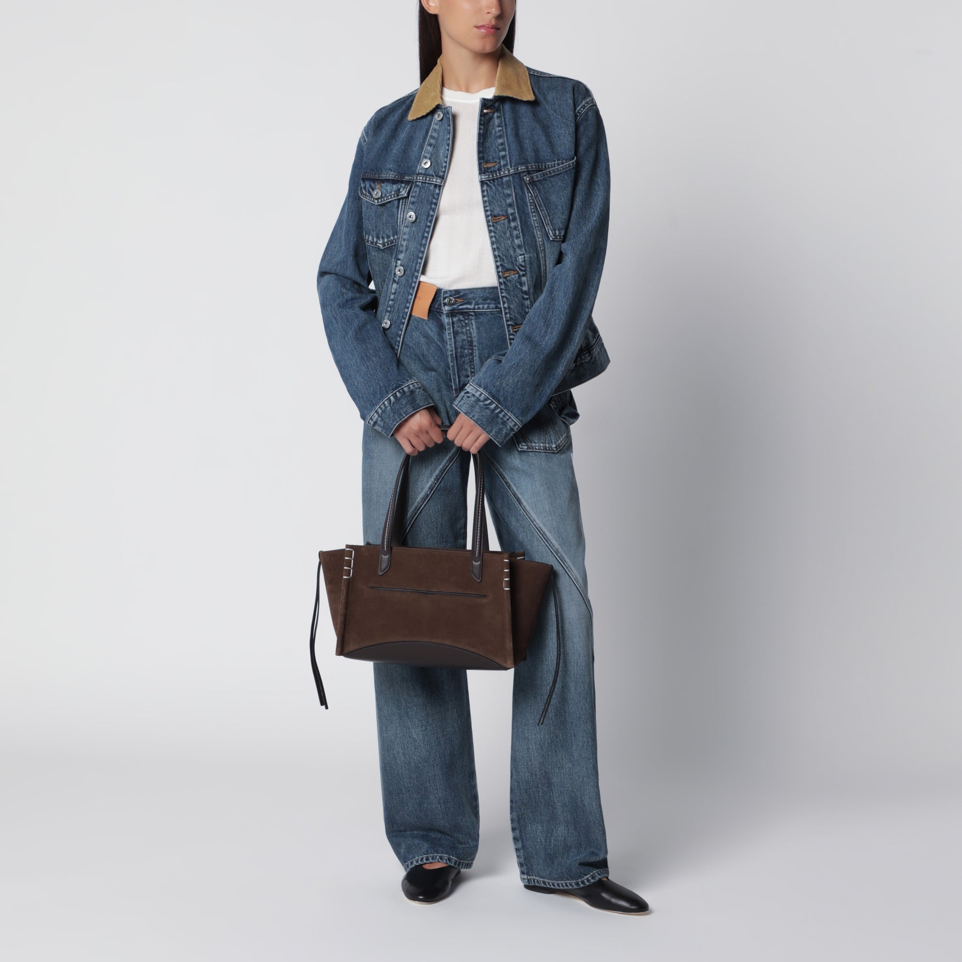 Elongated Loafer cabas bag in brown suede
